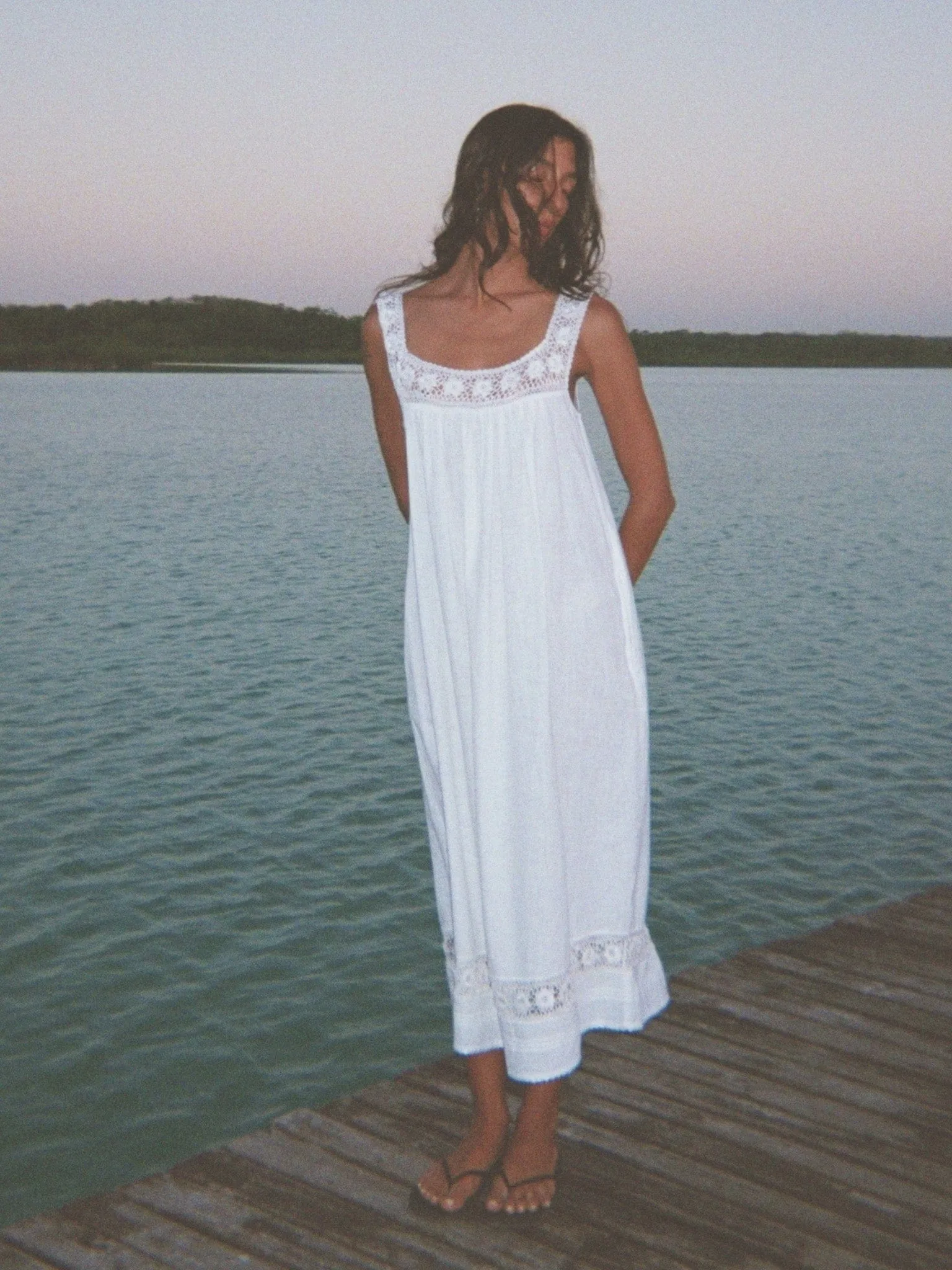 Adelia Dress in White Linen elegant mode
