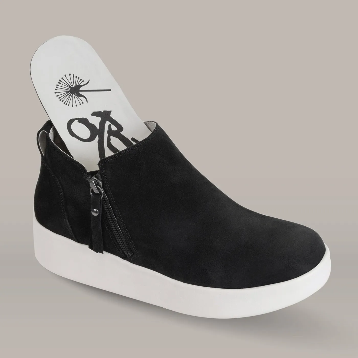ADEPT in BLACK Sneaker Boots durable sole