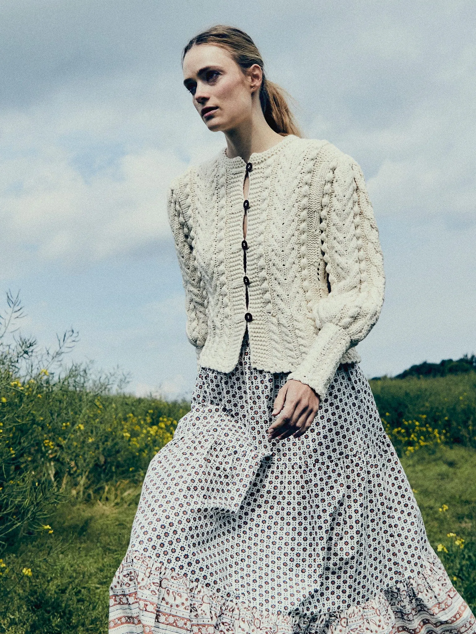 Allegra Cardigan in Ivory Neat Fit