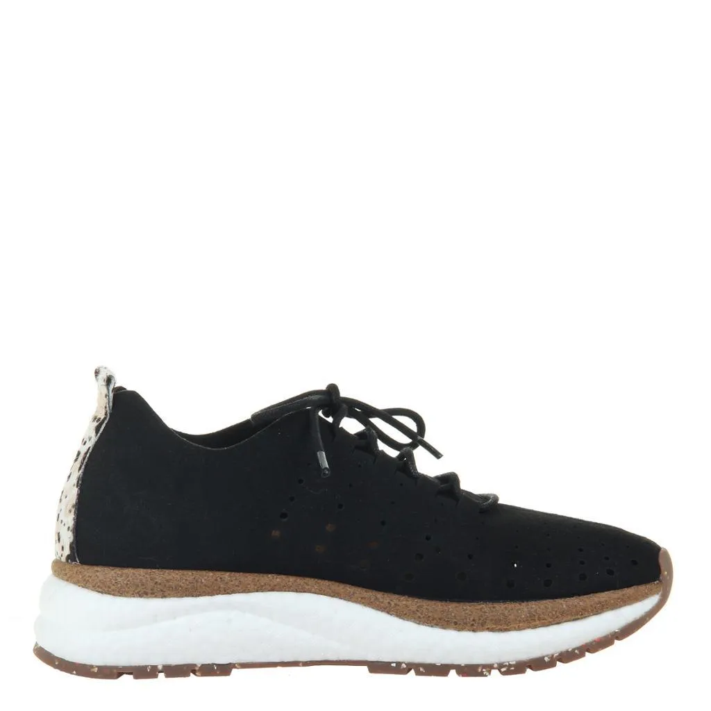 ALSTEAD in BLACK Sneakers free range