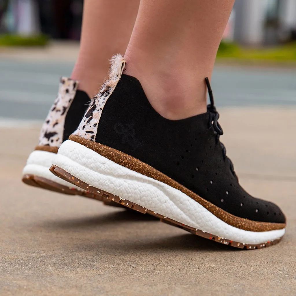ALSTEAD in BLACK Sneakers walk worry free