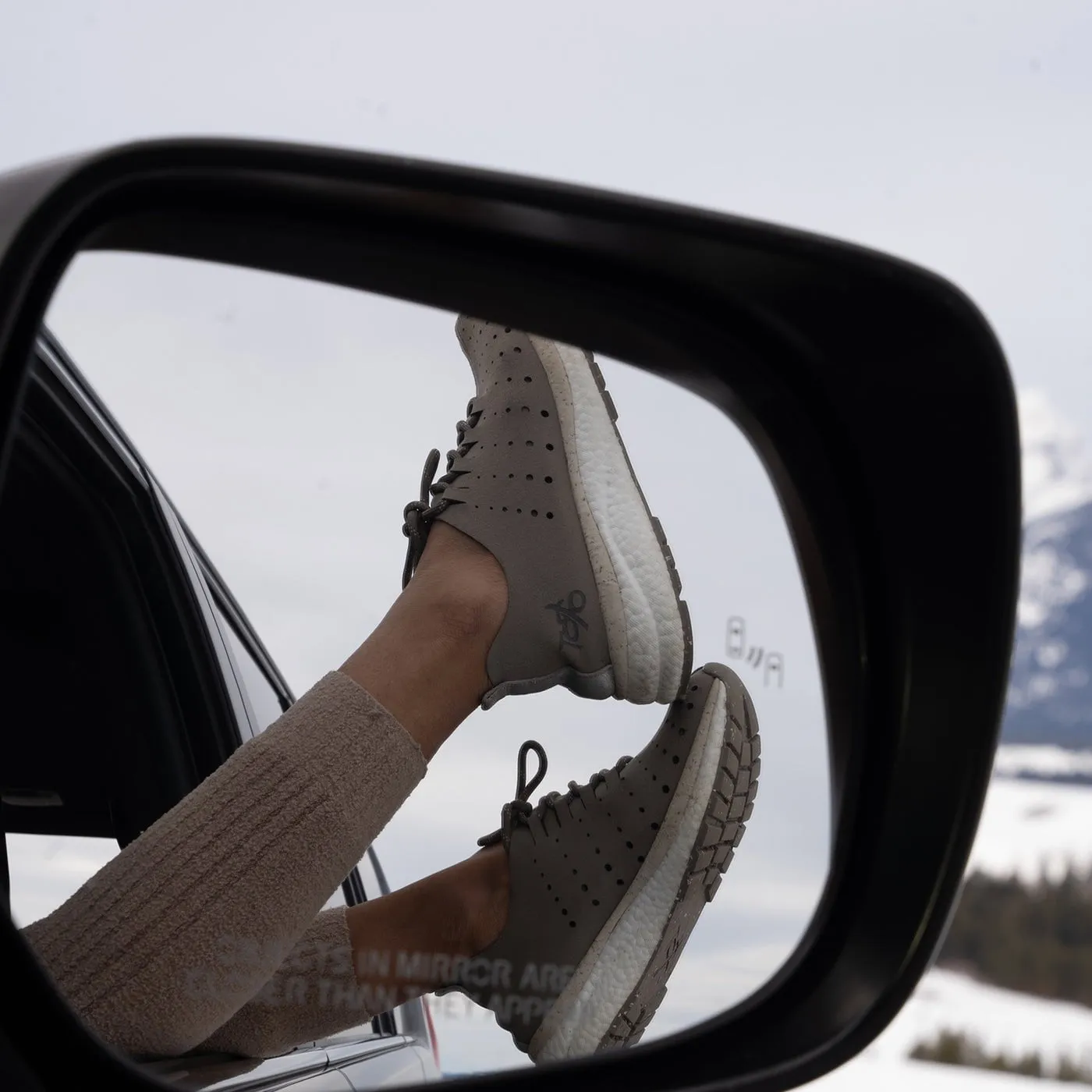 ALSTEAD in GREIGE Sneakers simple style