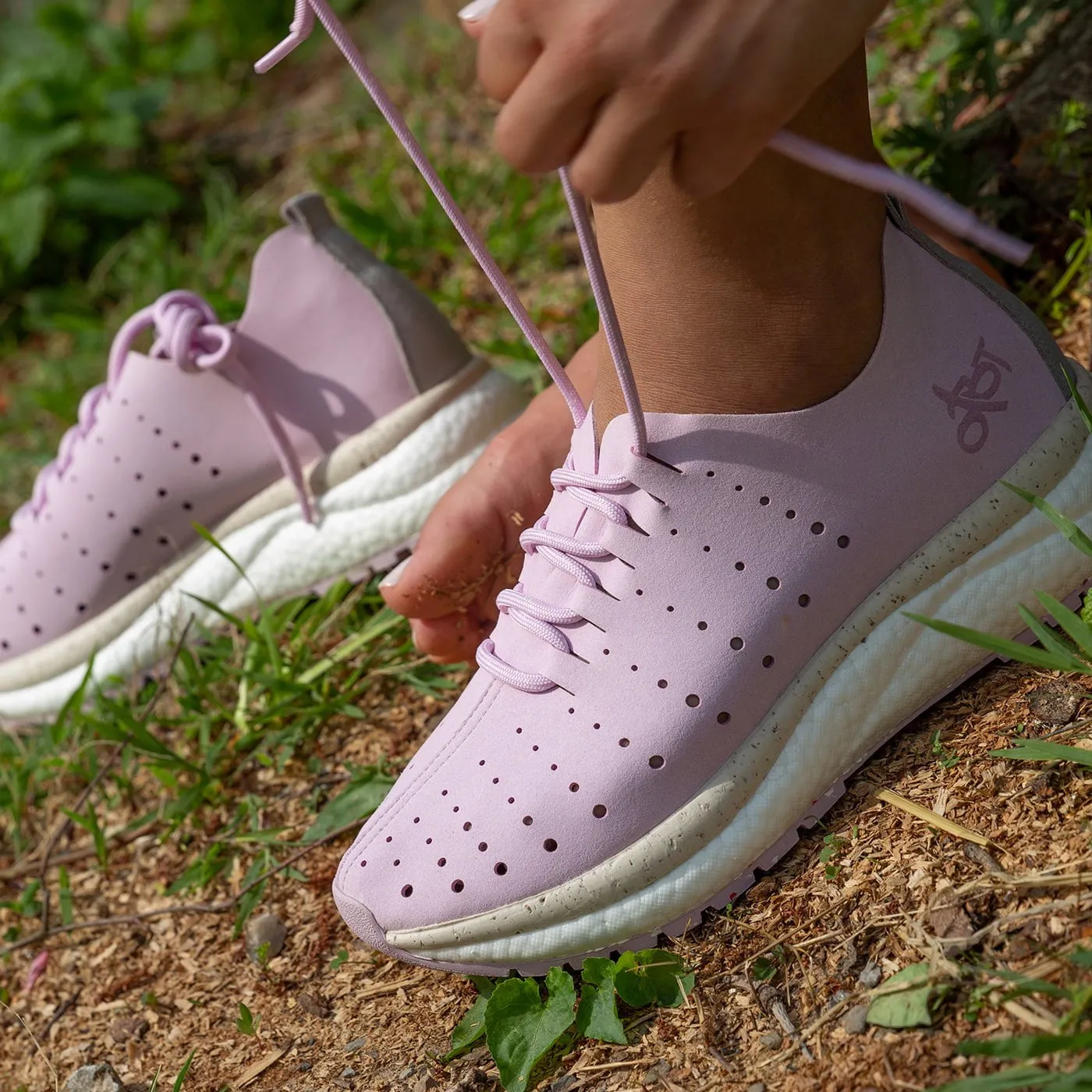 ALSTEAD in LAVENDER Sneakers comfort feel