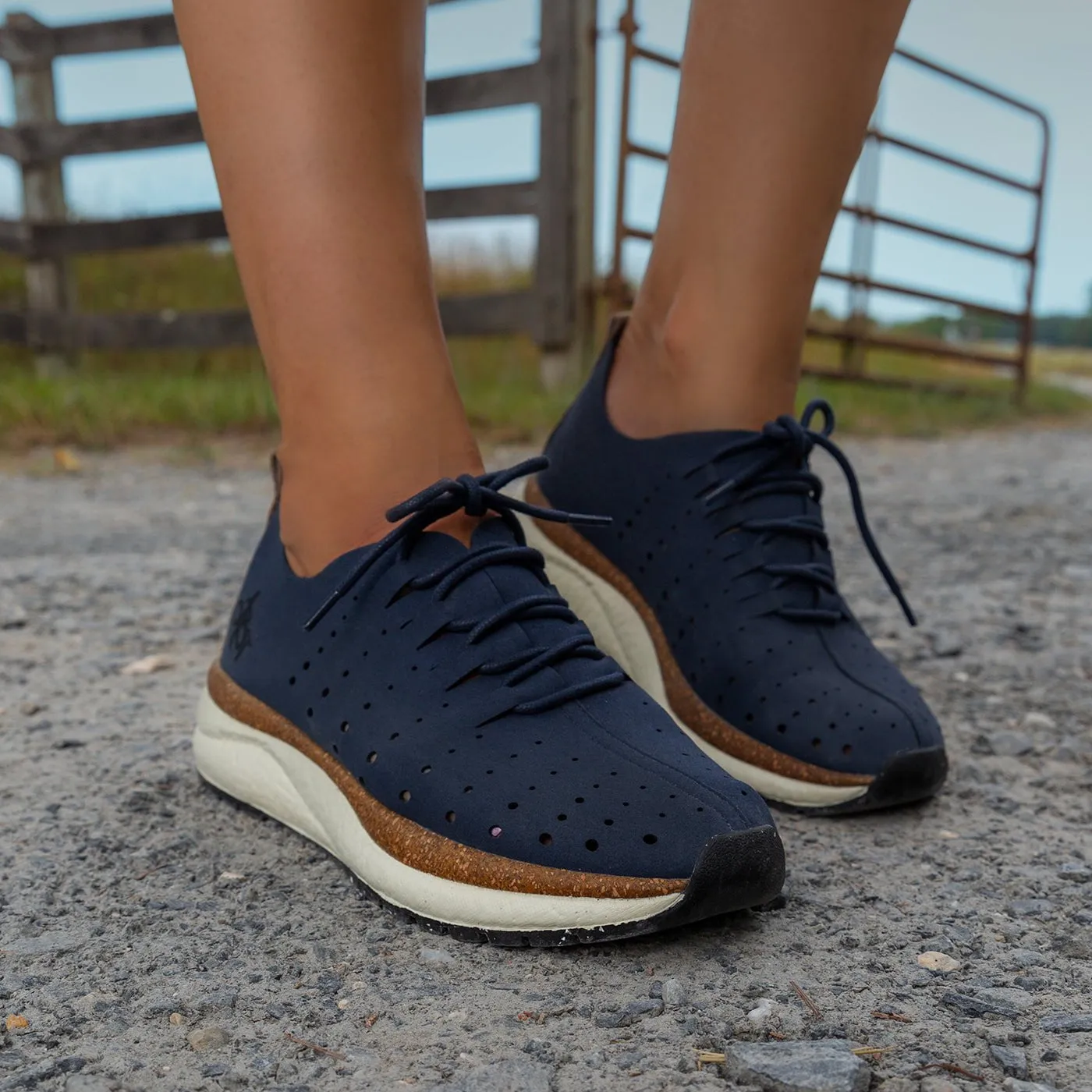 ALSTEAD in NAVY Sneakers healthy wear