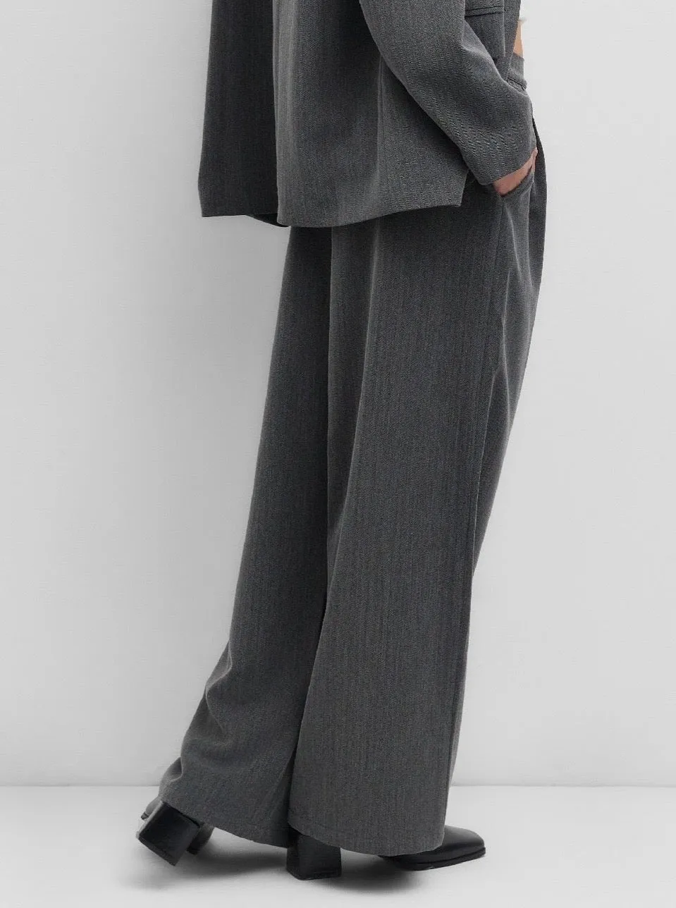 Baldwin Trouser - Grey street style
