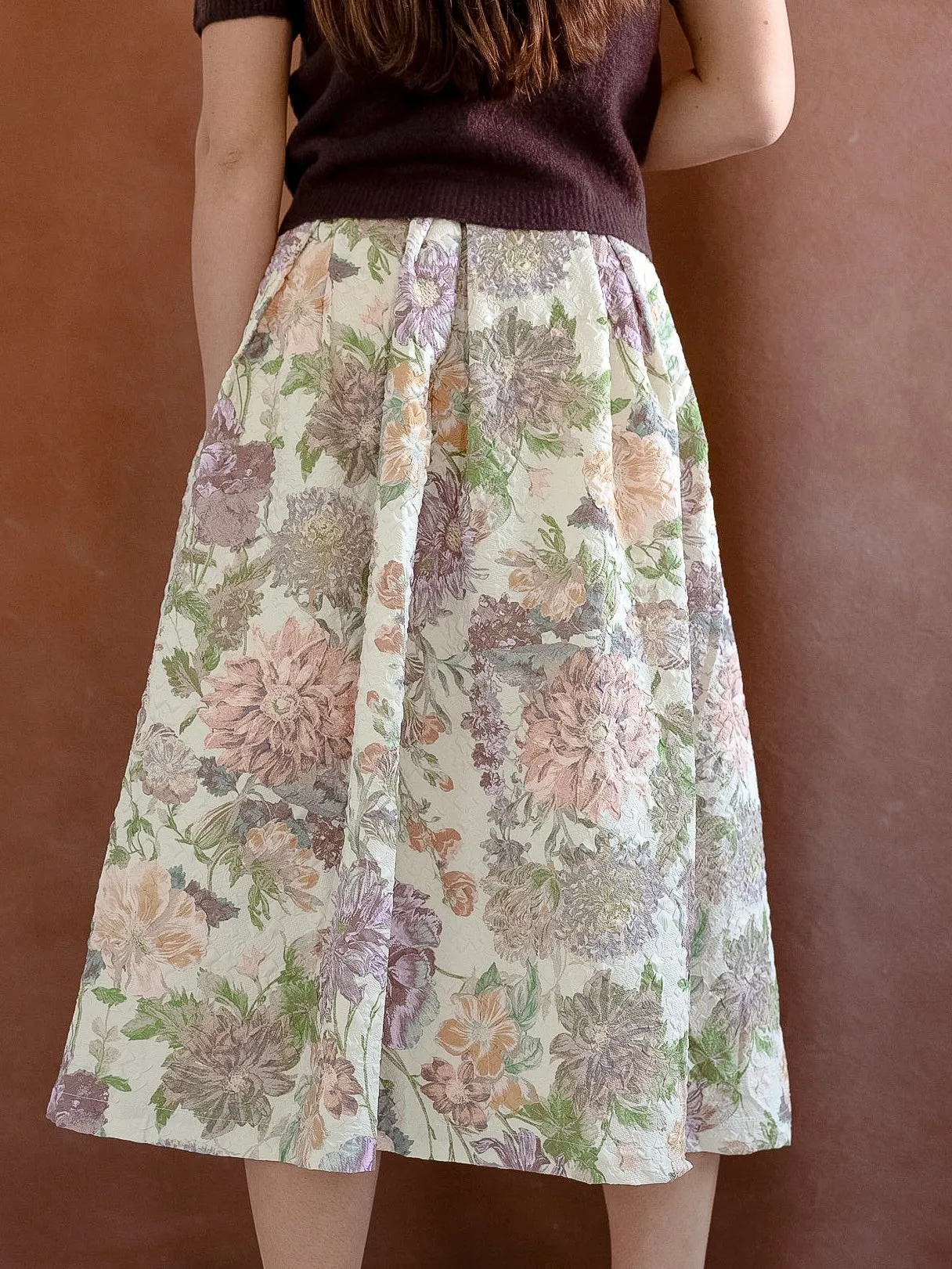 Beatrice Floral Midi Skirt energetic show
