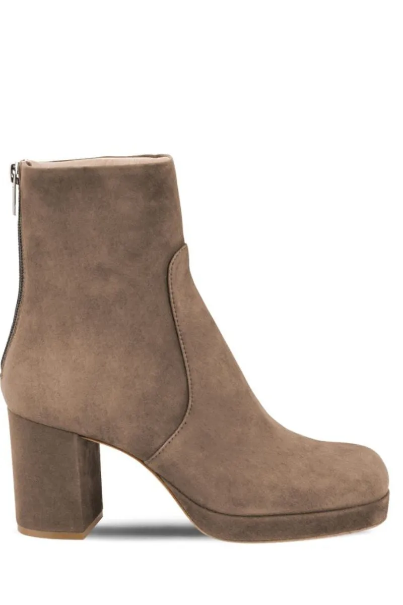 Betty Pure Boot Breath material