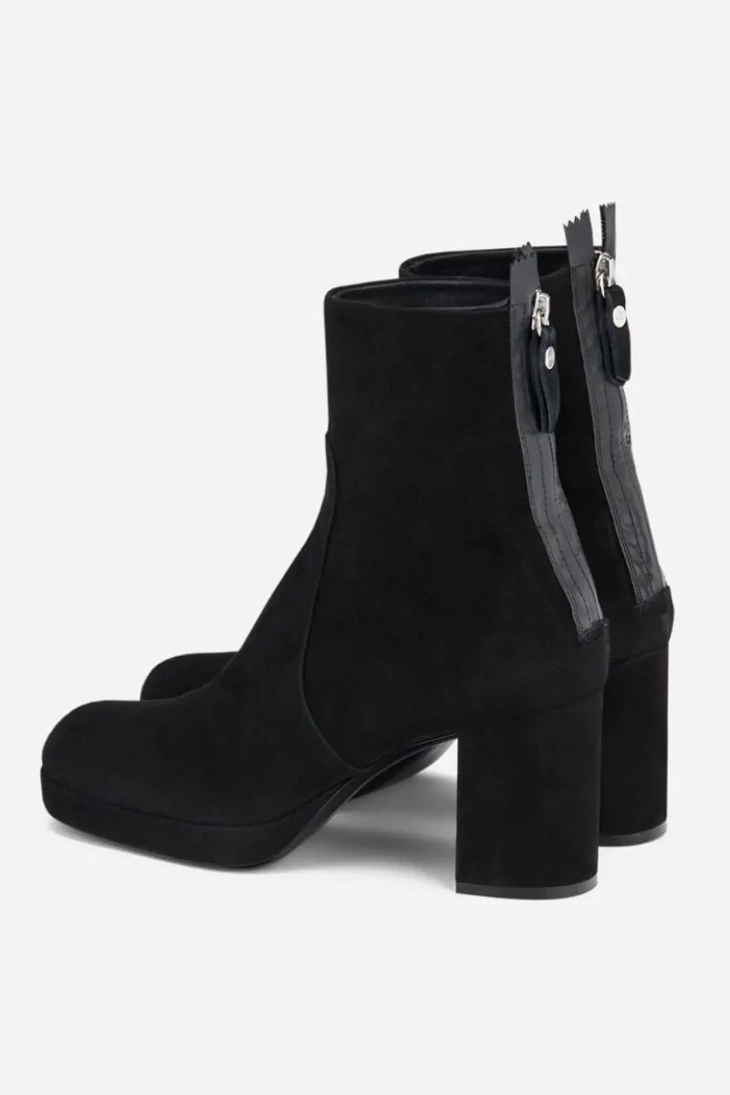 Betty Pure Boot Water tough