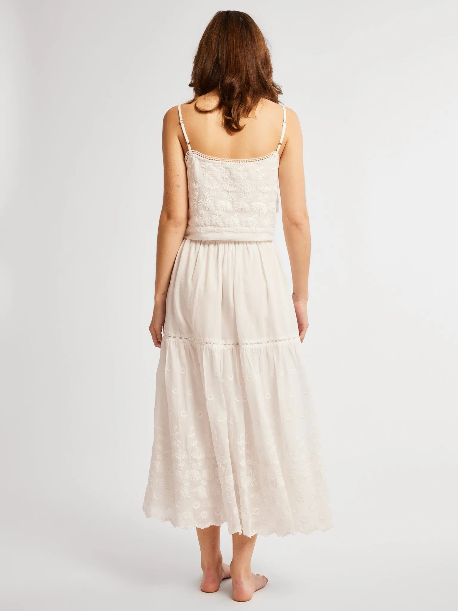 Betty Skirt in White Petal Embroidery emotion show