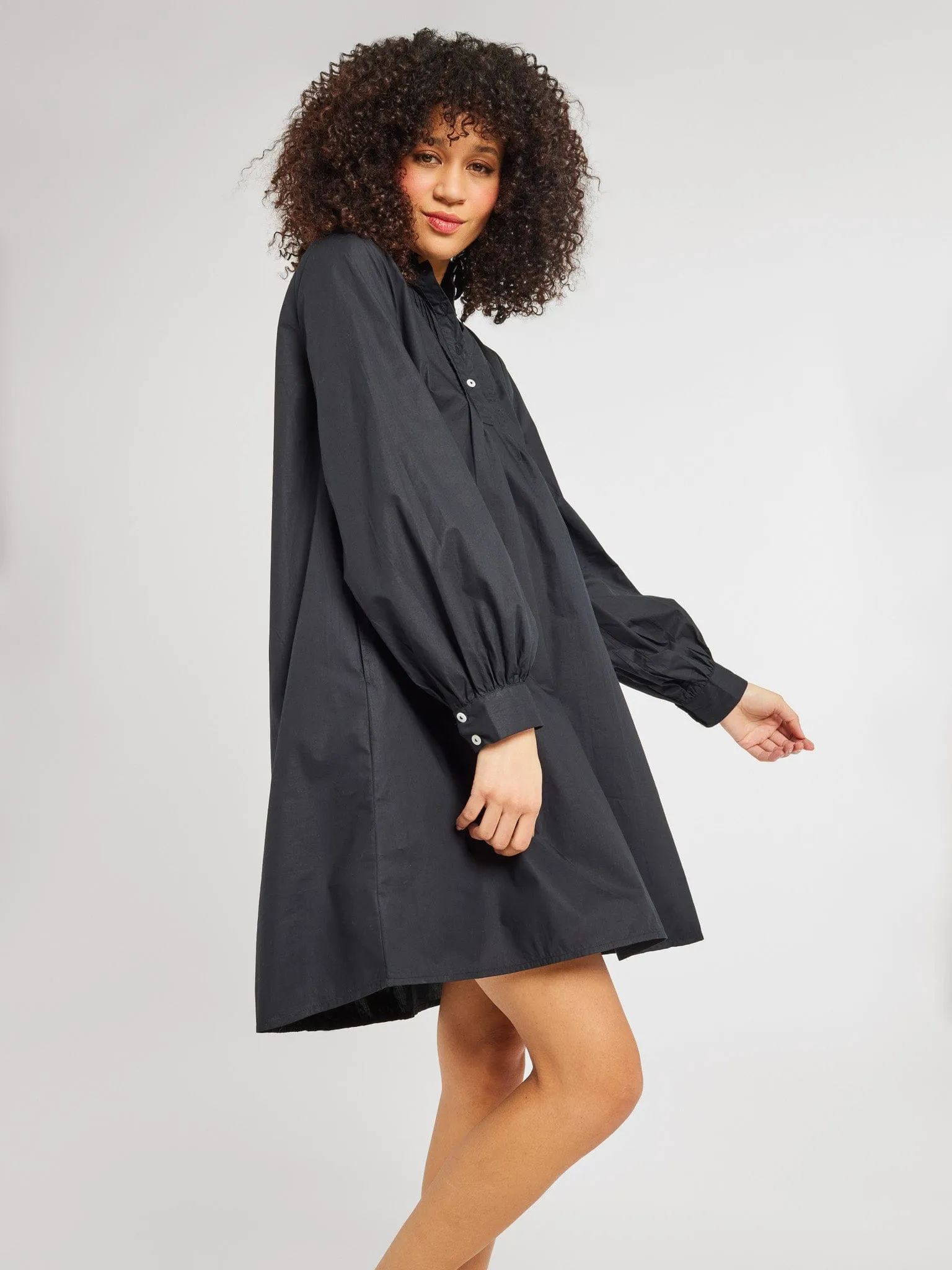 Bonnie Dress in Black breezy outfit