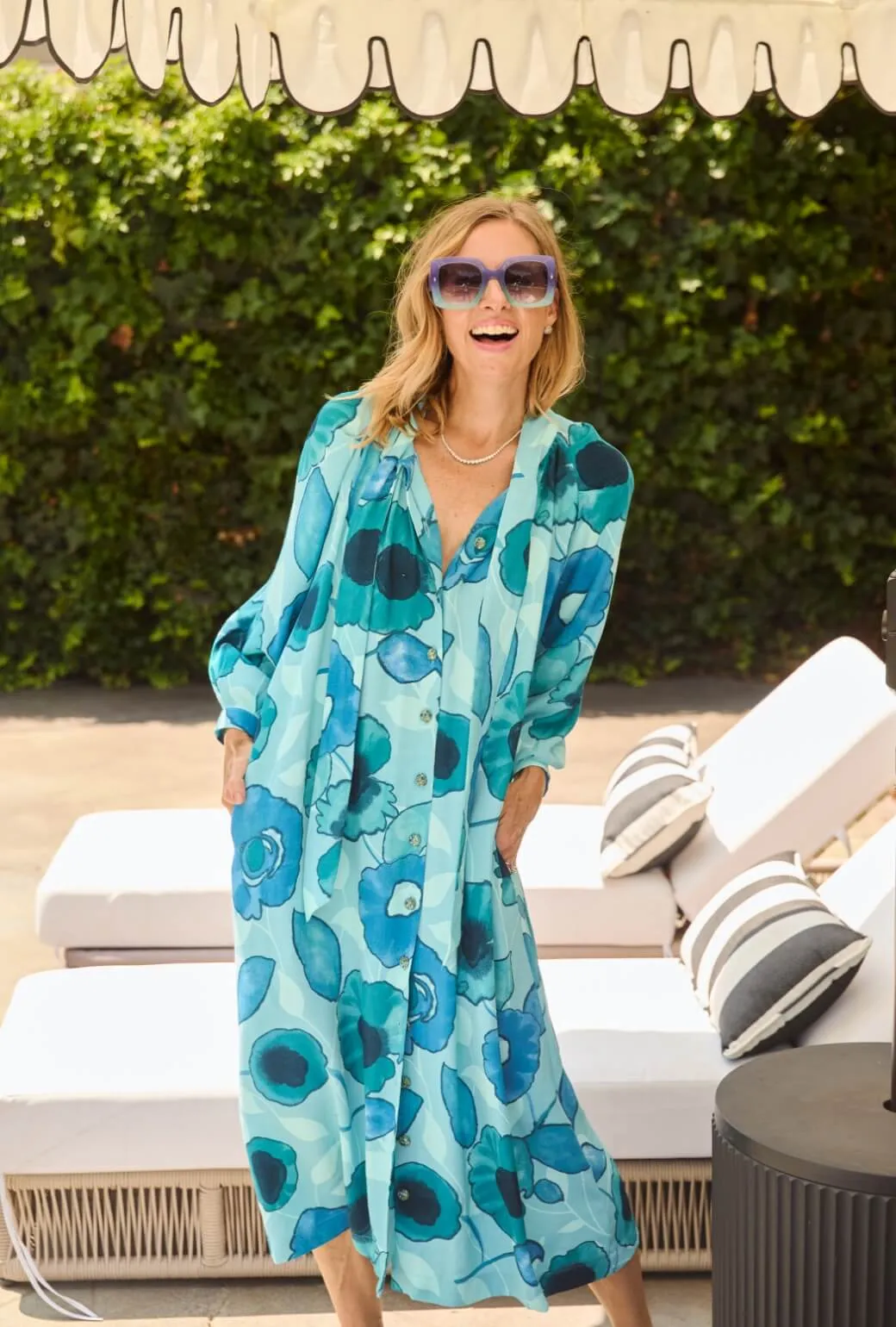 Bow Housecoat - Aquamarine timeless fit