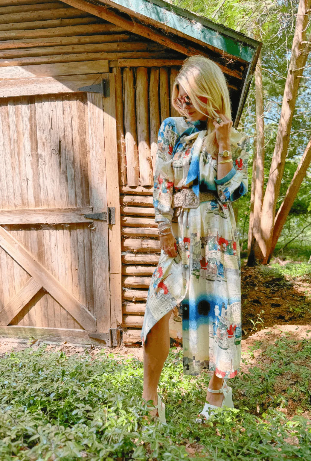 Bow Housecoat - Fishtown playful vibe