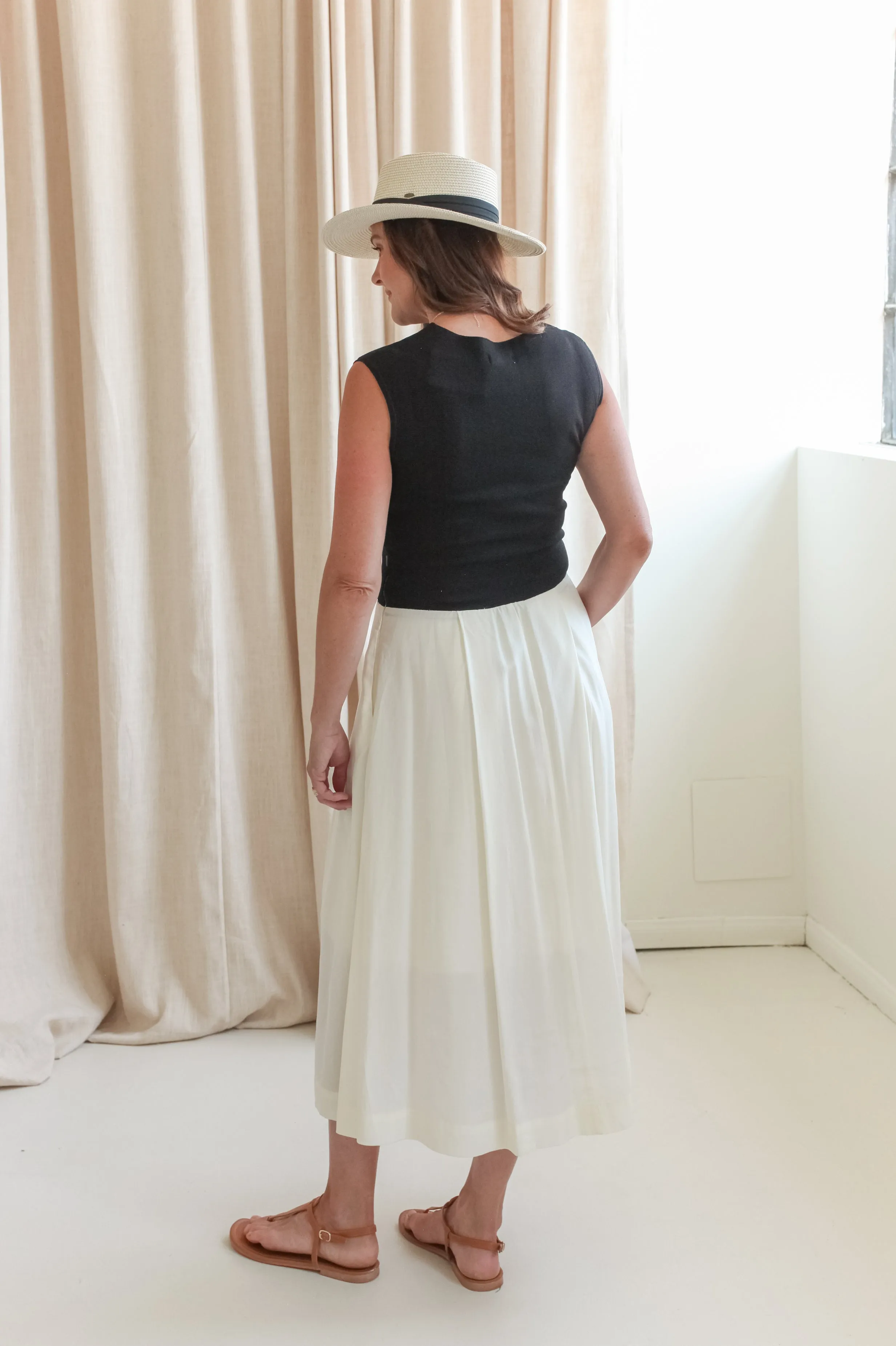 Bridget Contrast Dress- White/Black luxury ease