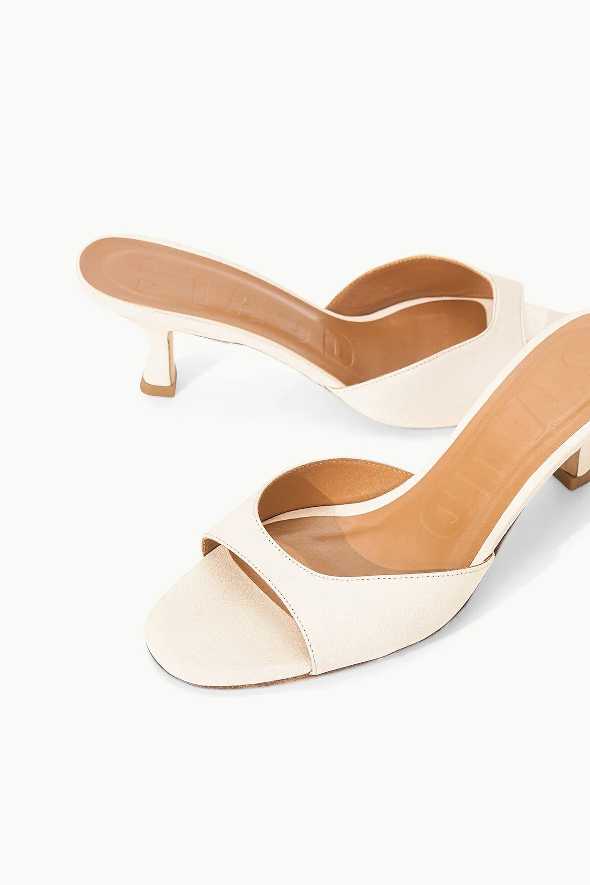 BRIGITTE MULE | CREAM red carpet look