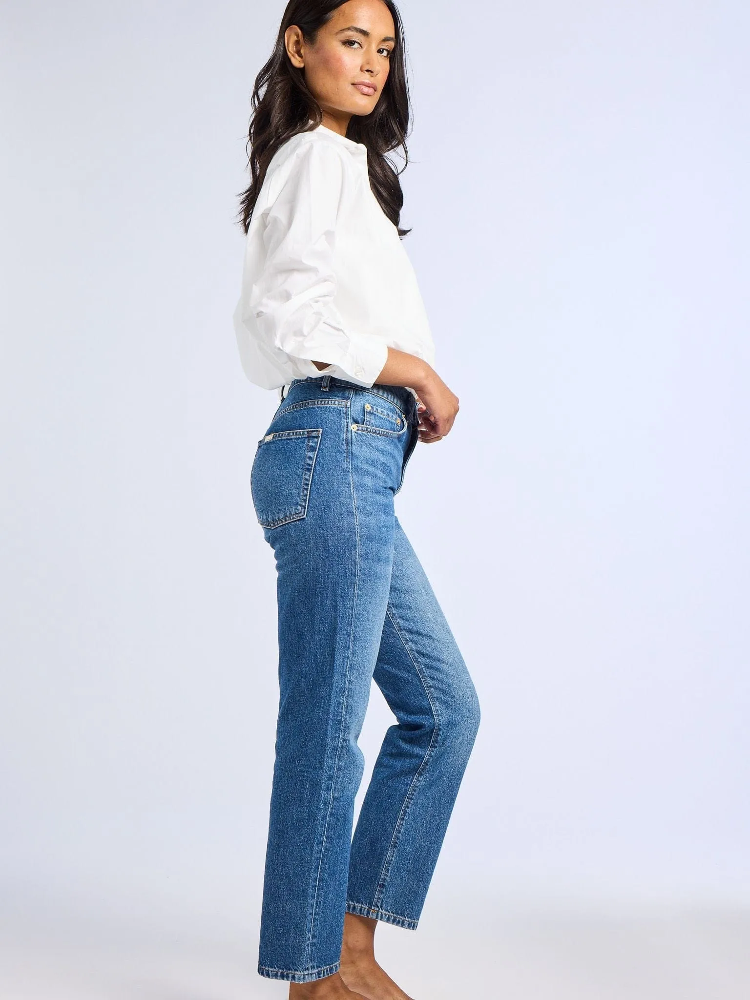 Brooke Mid Rise Slim Fit Jean in Topanga thermal insulation