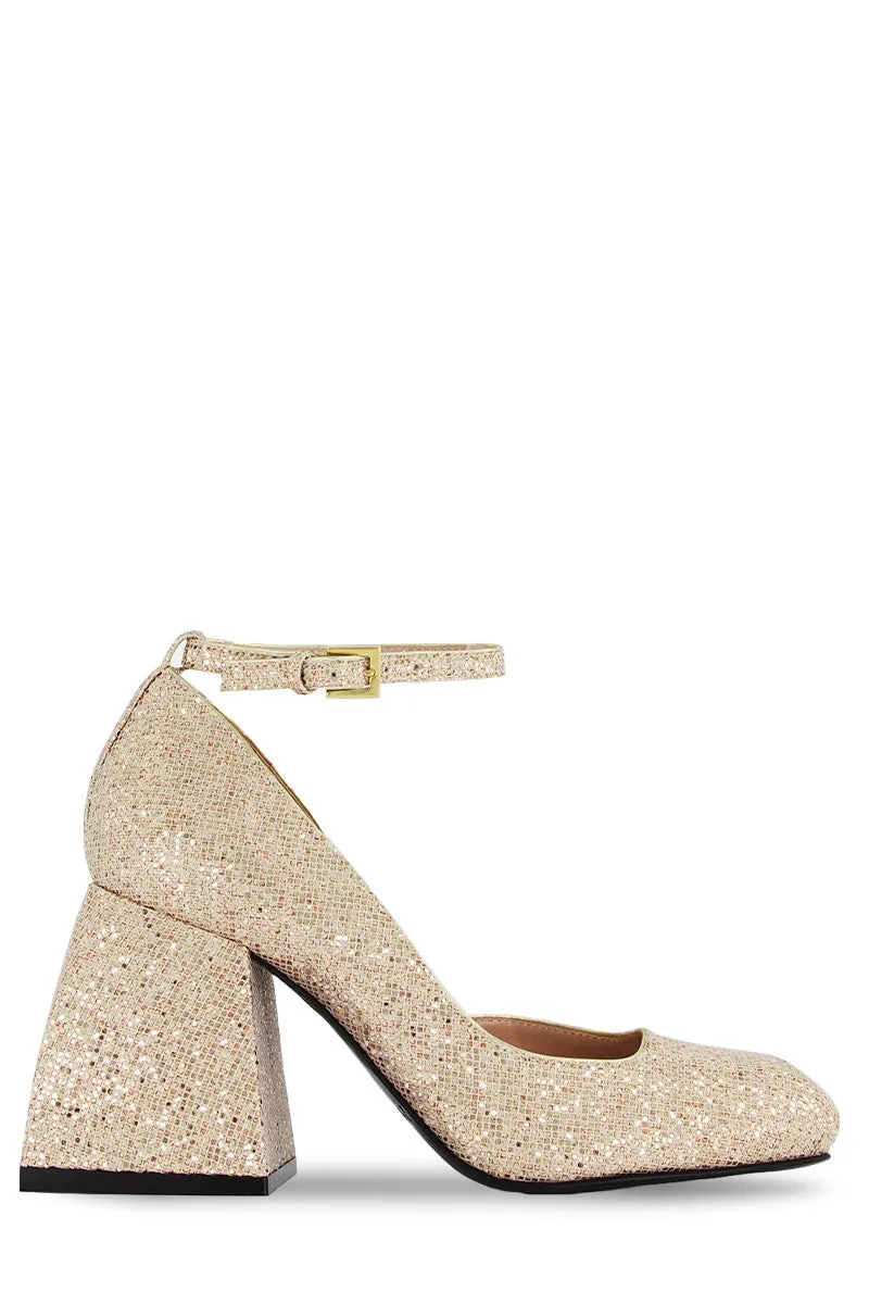 Bulla Pia Heels style forward