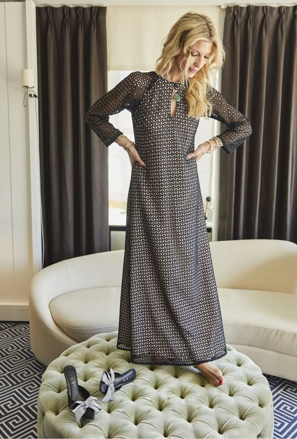 Buru x Kristin Kennedy Keyhole Astor Dress - Black Lace light elegance
