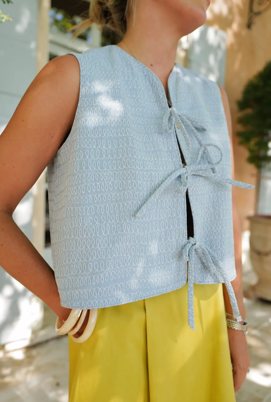 Buru x Megan Stokes  The Fife Vest - Embroidered Chambray strong lines