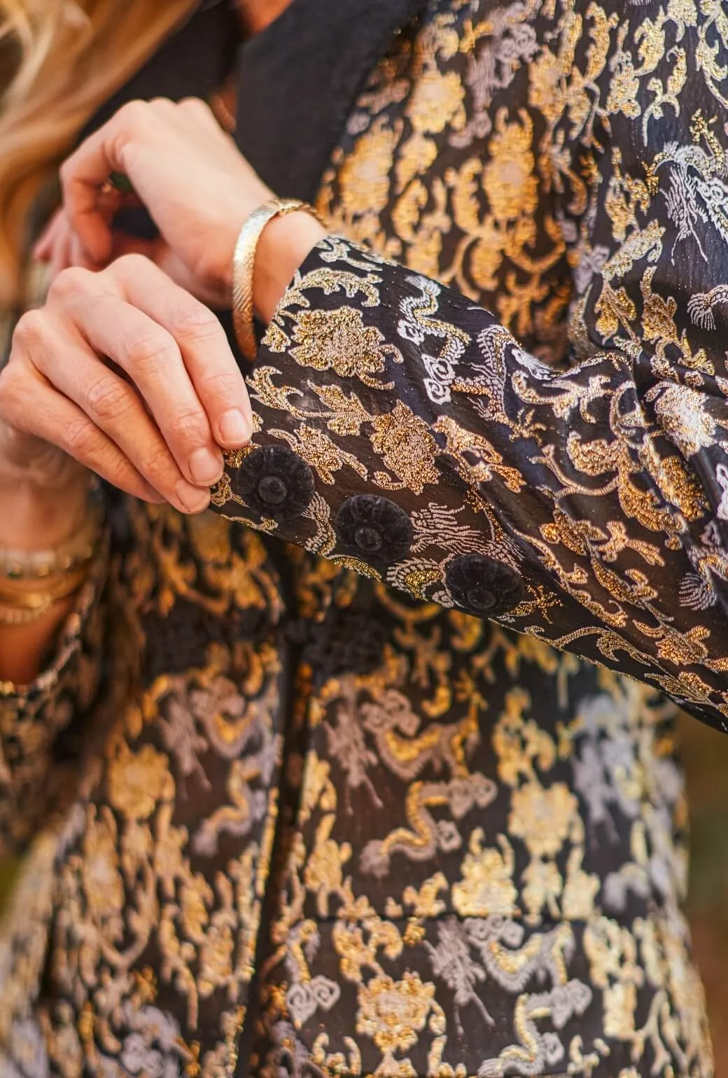 BURU x Pappy & Co. - The Smoking Jacket - Dragon Brocade nature fit