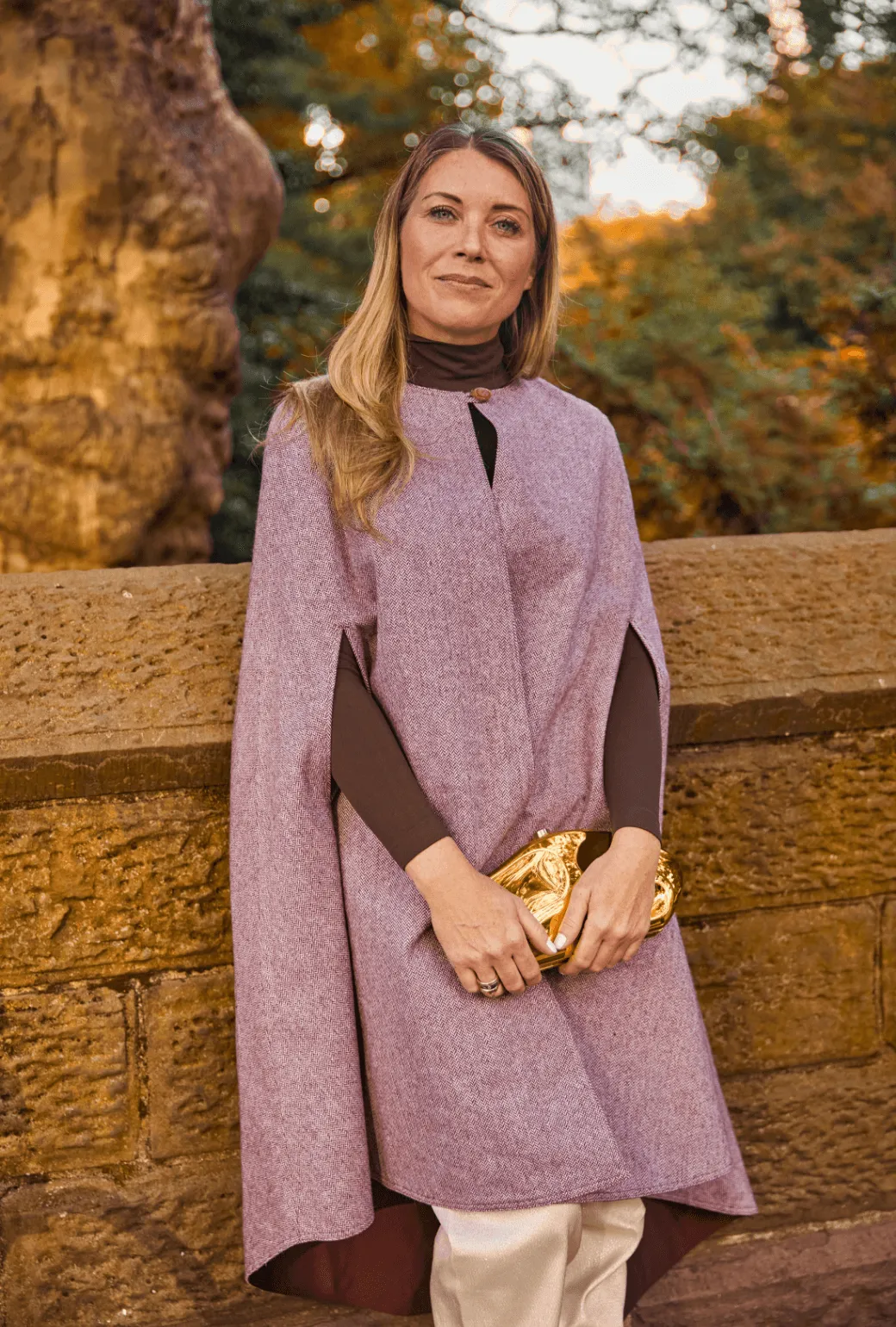 Buru  X Tori Mellott Deville Cape - Burgundy Herringbone mellow form