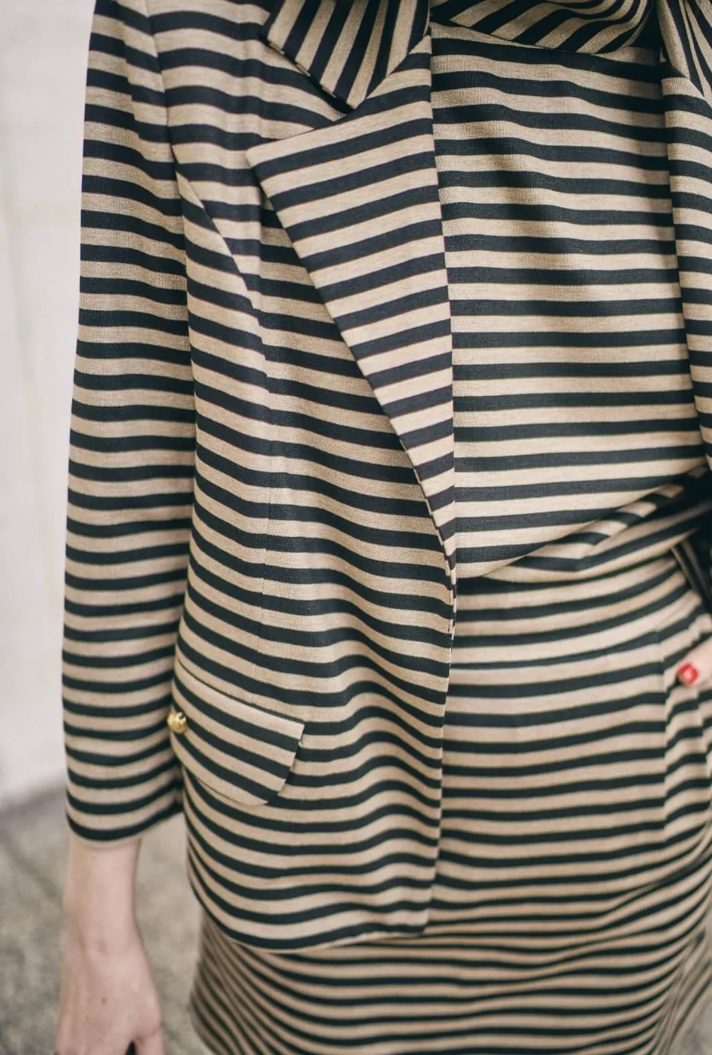 BURU x Val Knit Blazer - Taupe & Black Knit light build