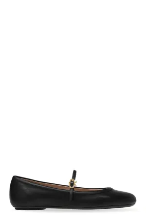 Carla Nappa Flat minimalist design
