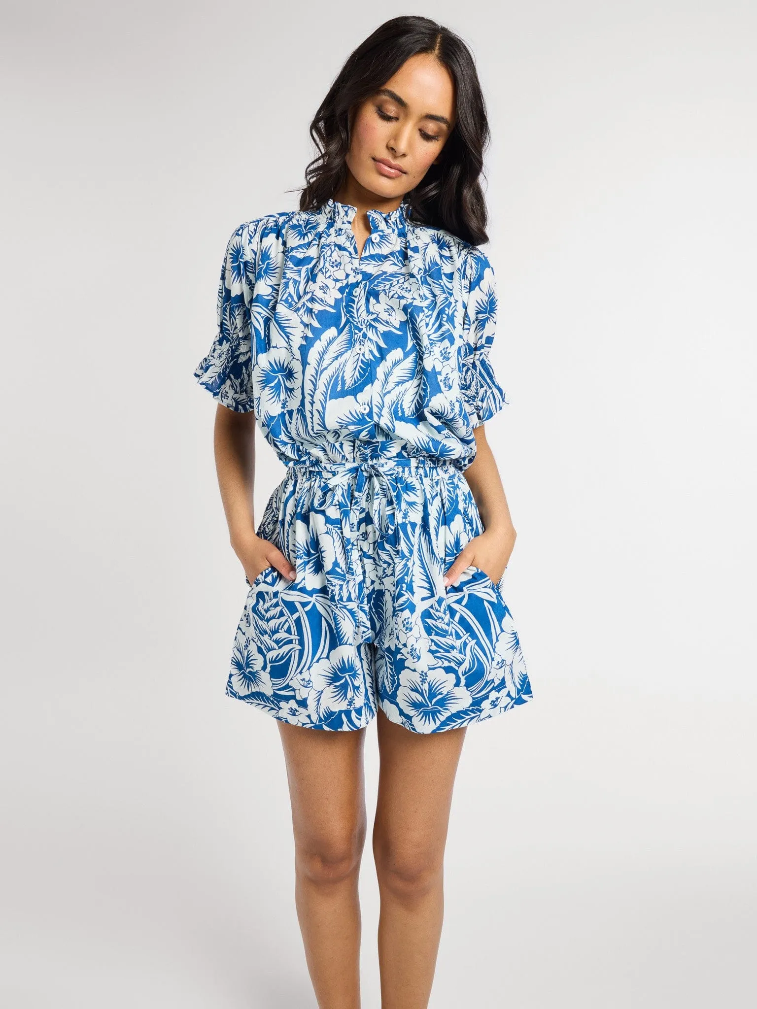 Cary Short in Blue Hibiscus light layering