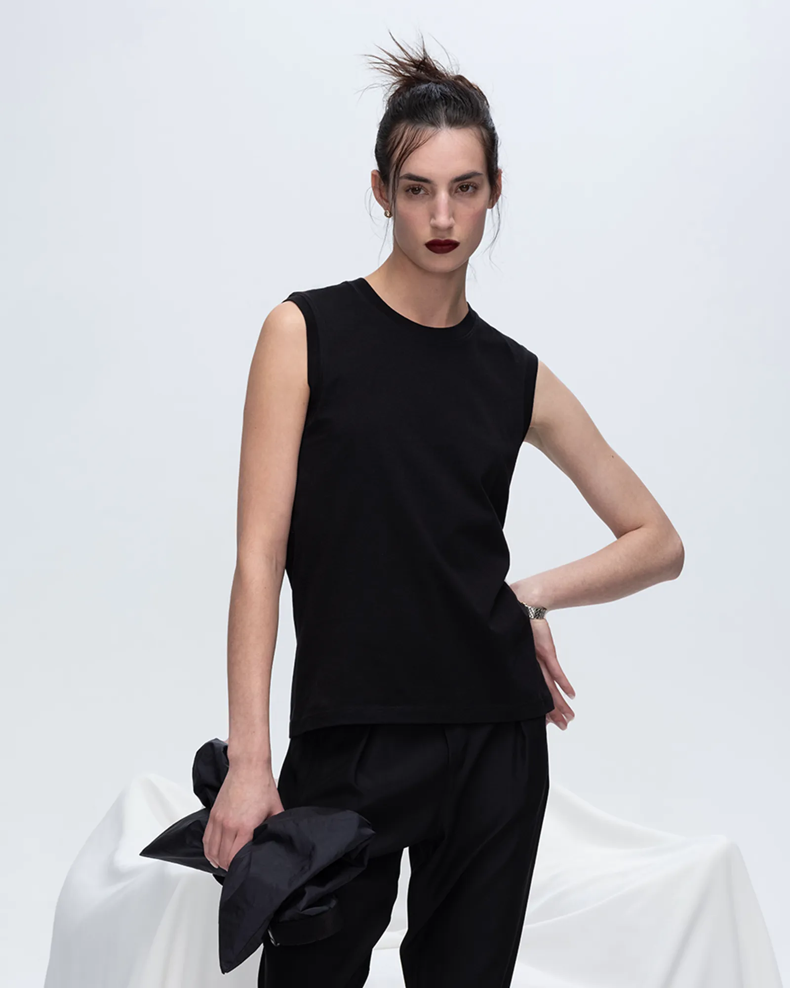 Classic Jersey Sleeveless Boy Tee - Black cozy core
