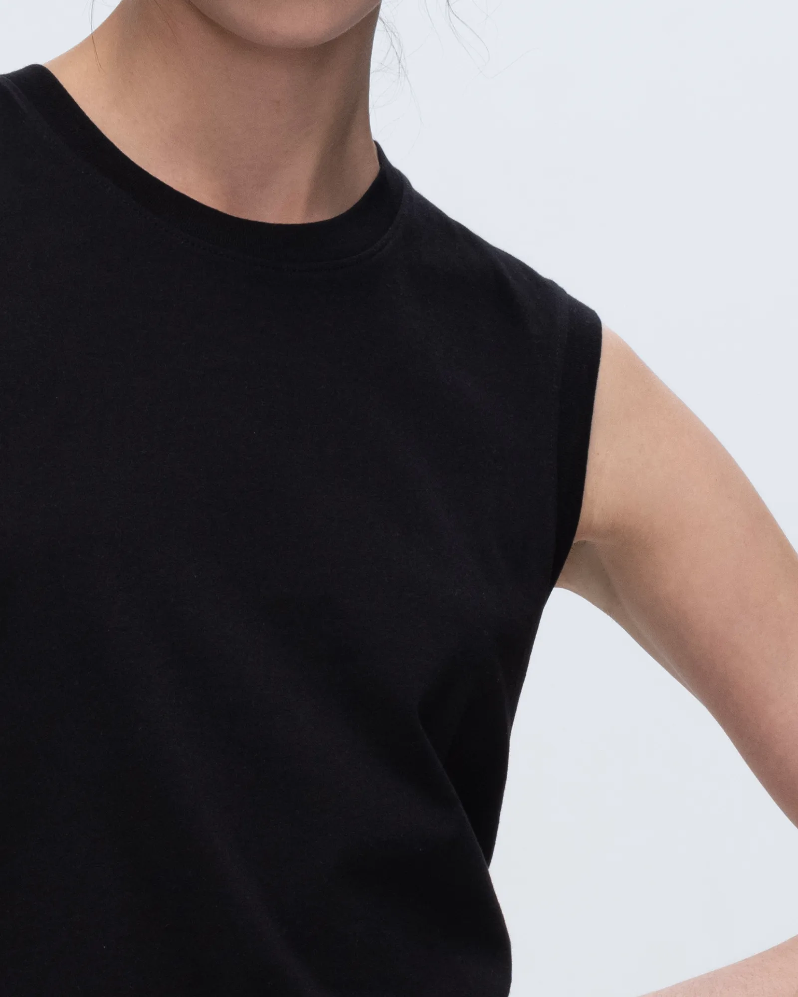 Classic Jersey Sleeveless Boy Tee - Black body mode