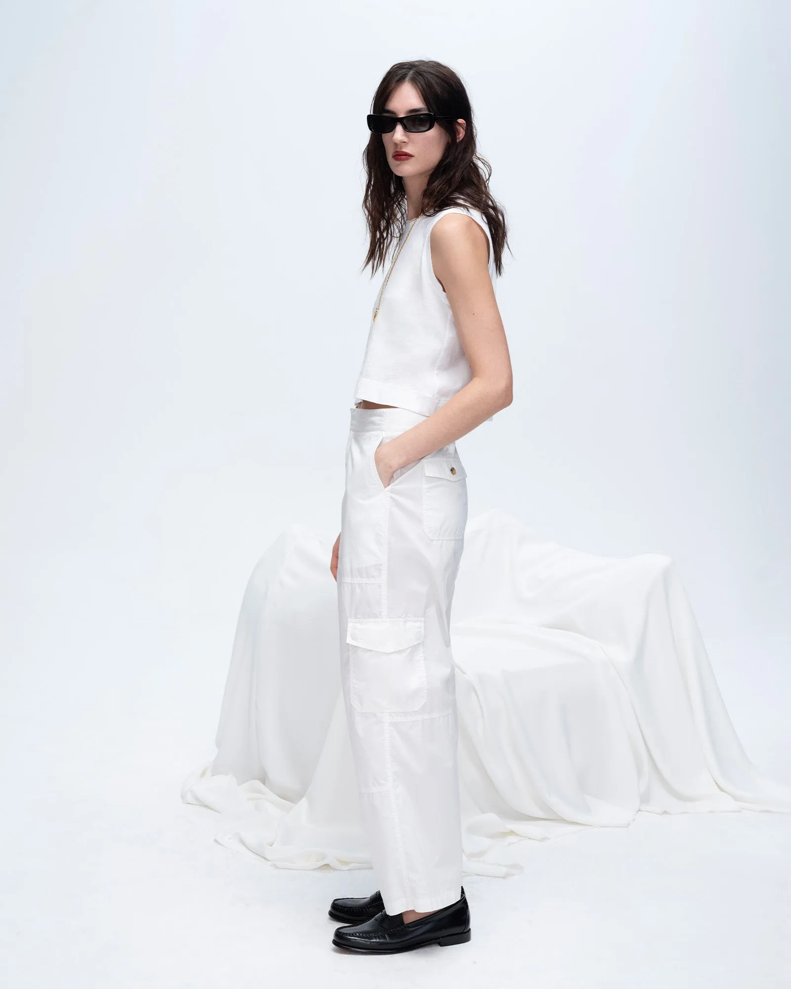 Classic Jersey Sleeveless Cropped Muscle Tee - White modern vibe