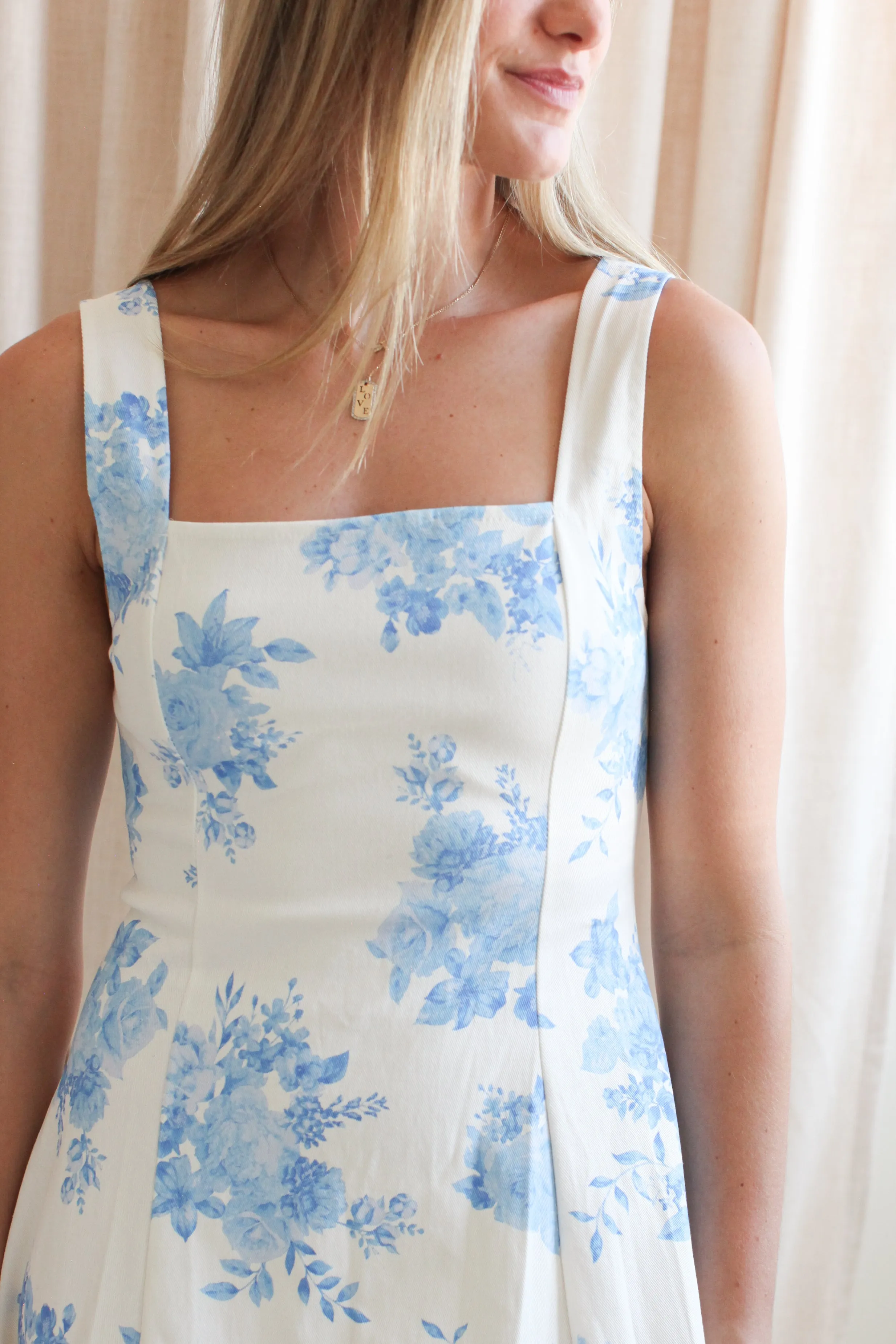 Collins Floral Midi Dress picnic day