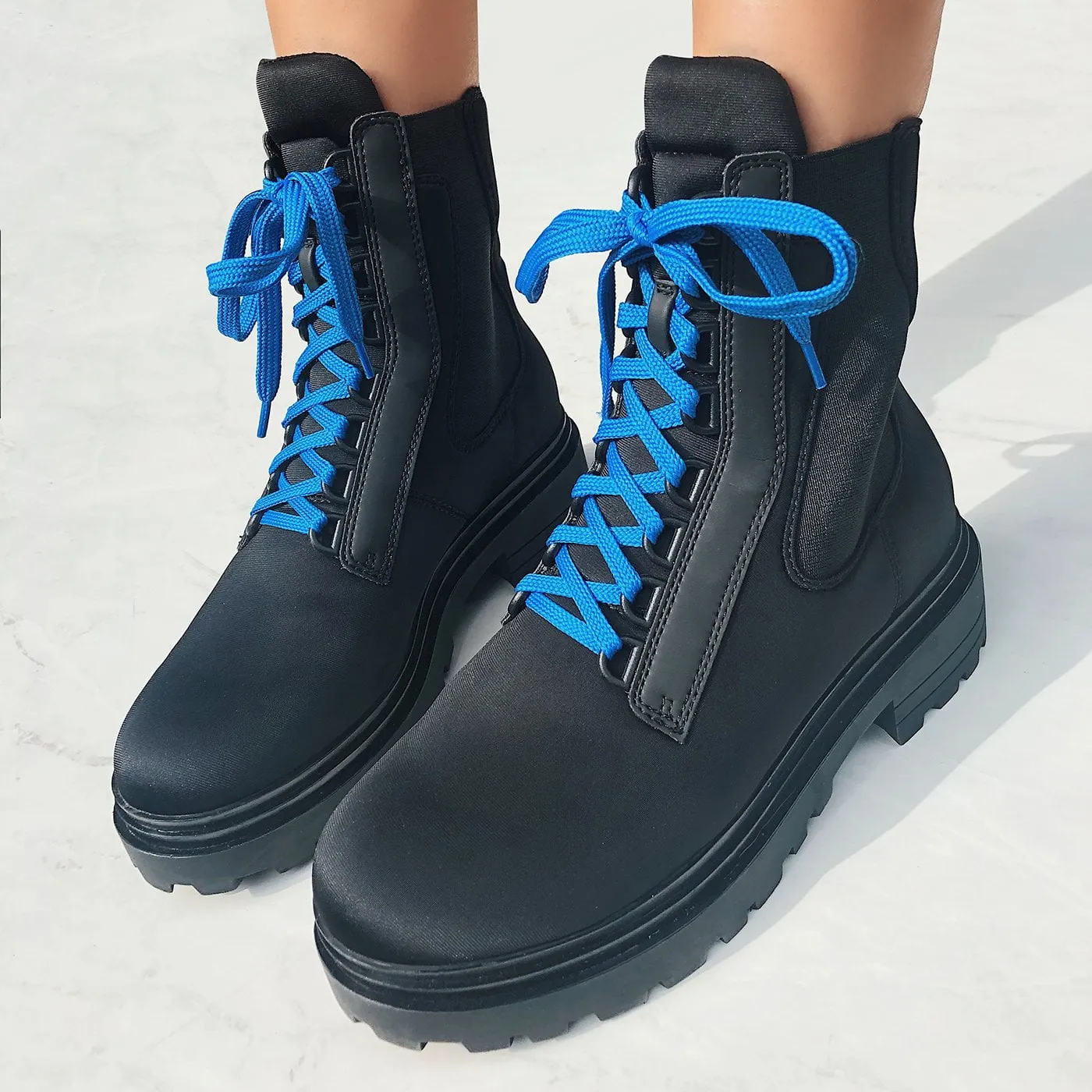 COMMANDER in BLACK Combat Boots Light slip