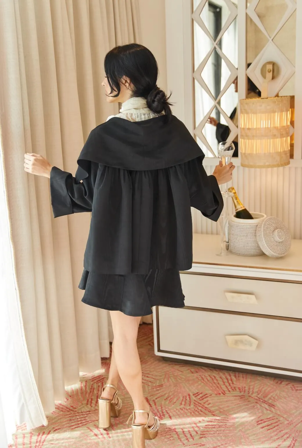 Cropped Grace Coat - Noir Moir smart outing