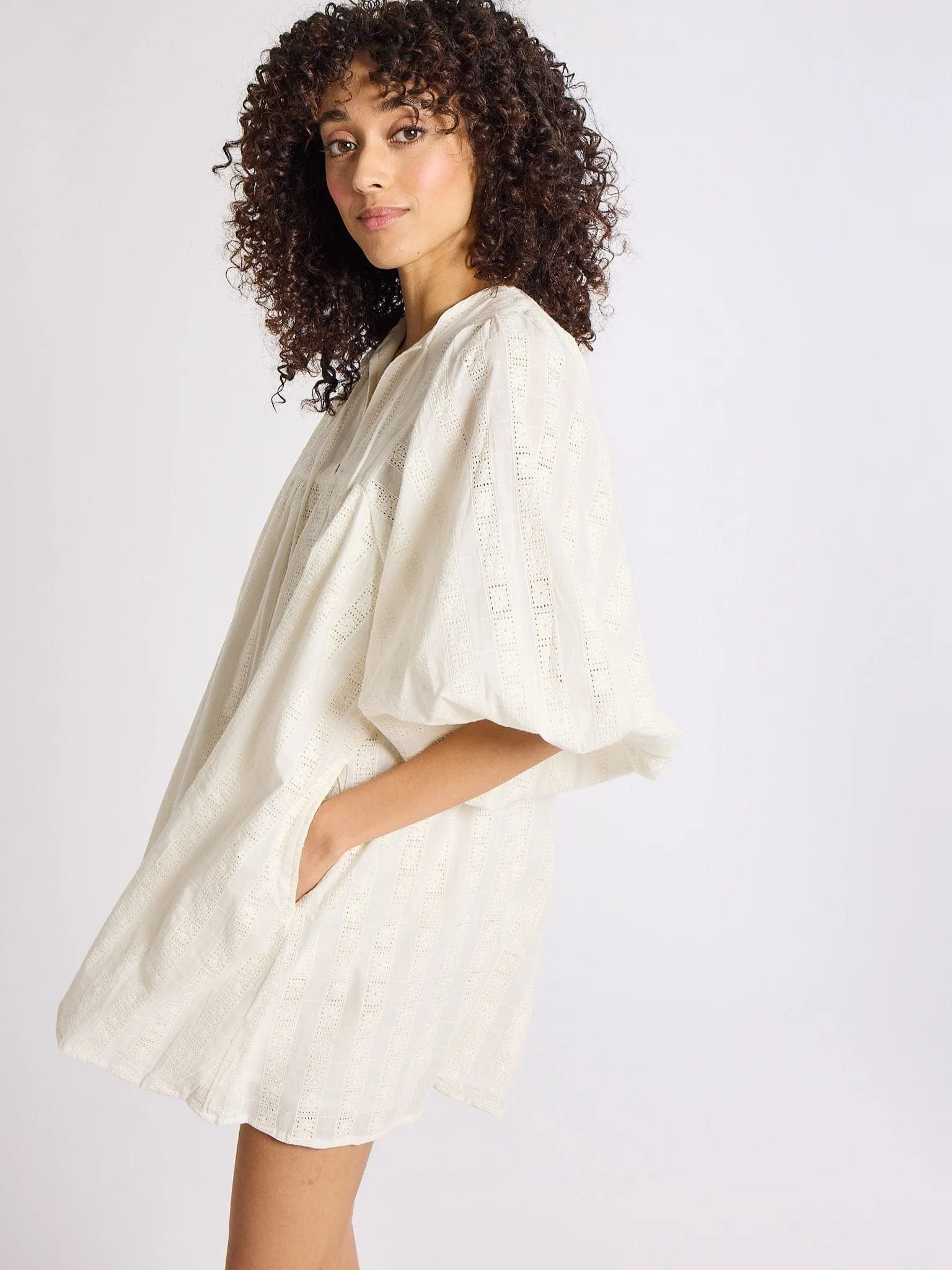 Daisy Dress in Ivory Eyelet glam look
