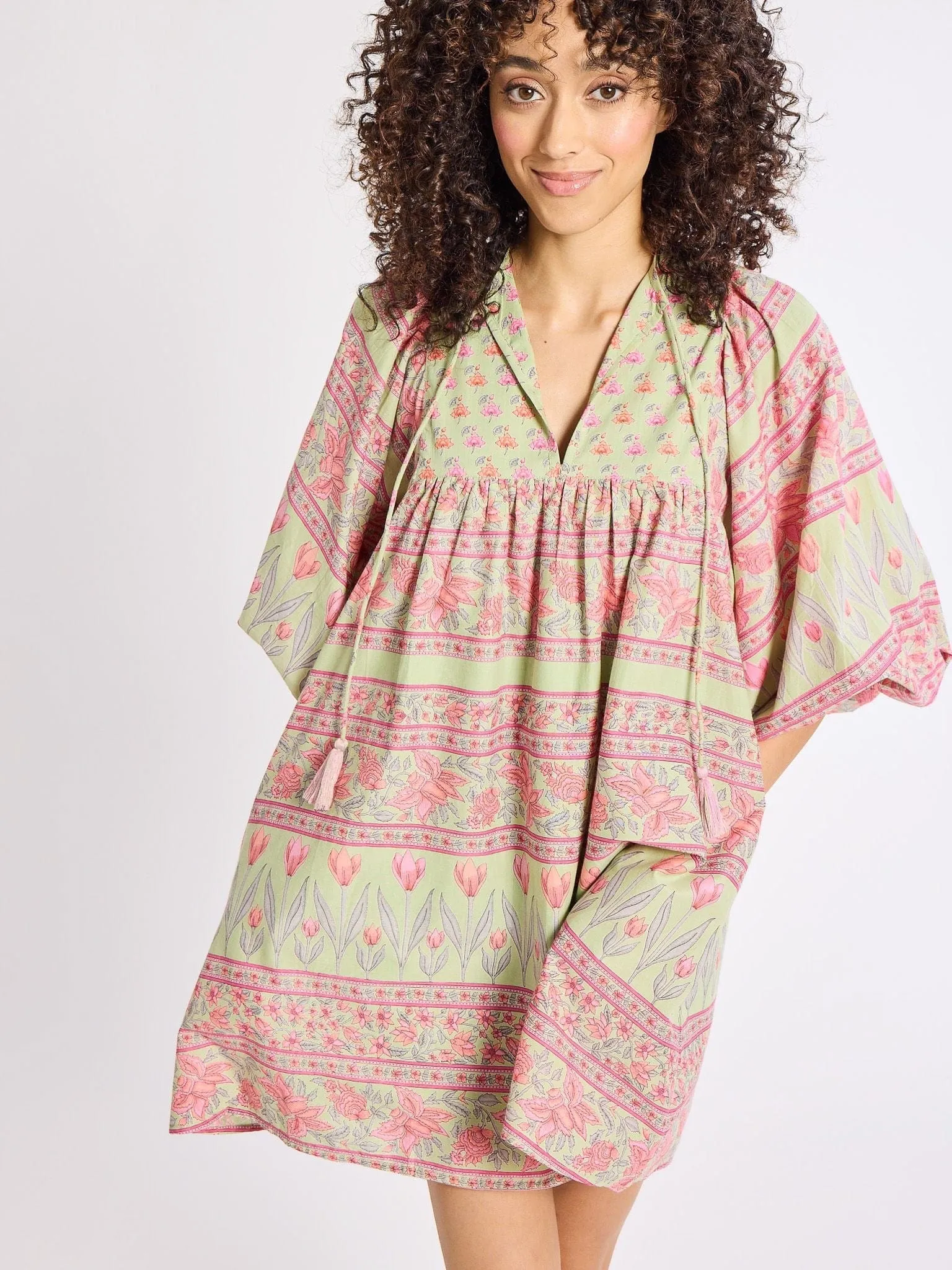 Daisy Dress in Tulip Print beach vibe