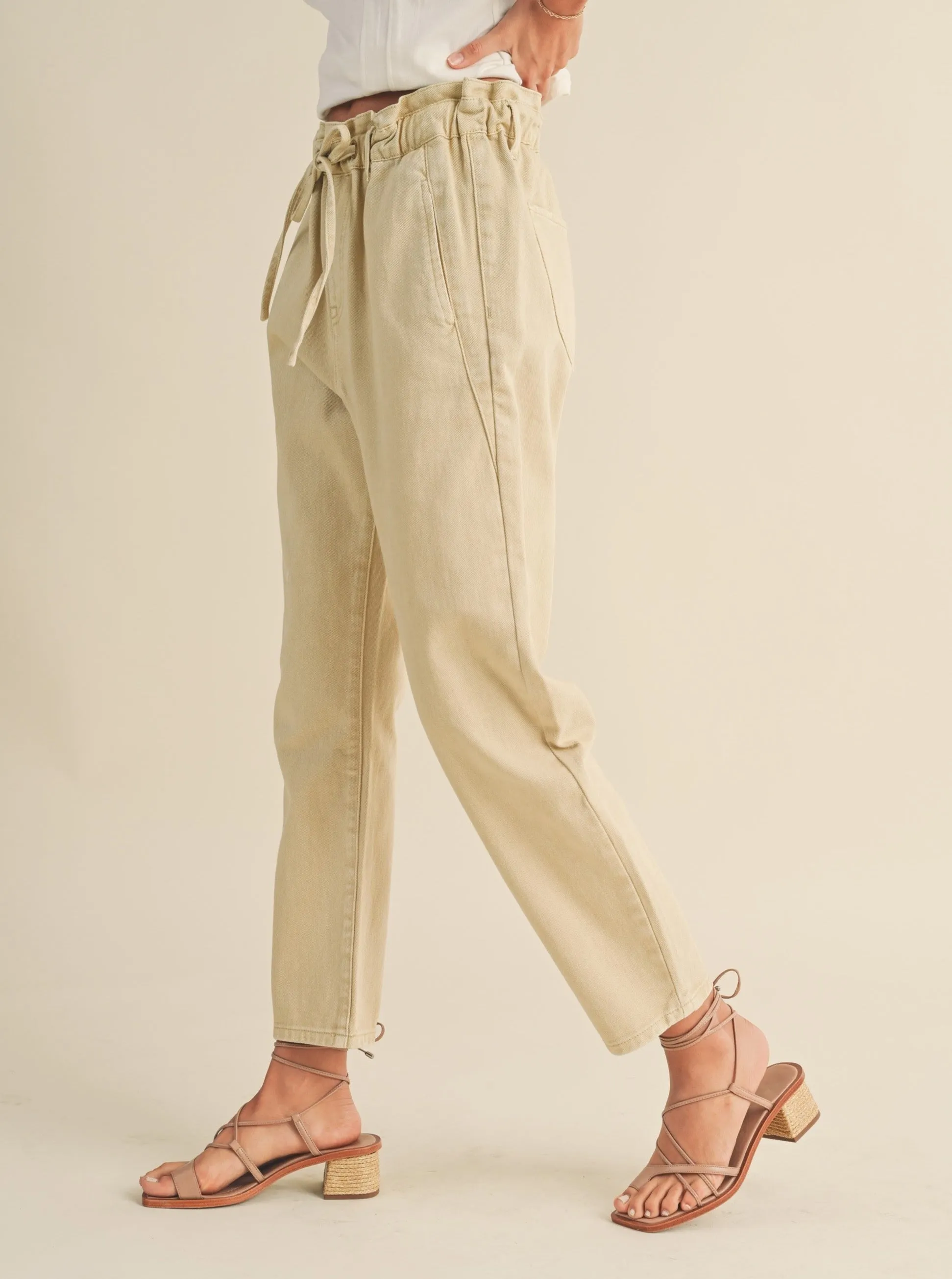 Dana Pant modern vibe