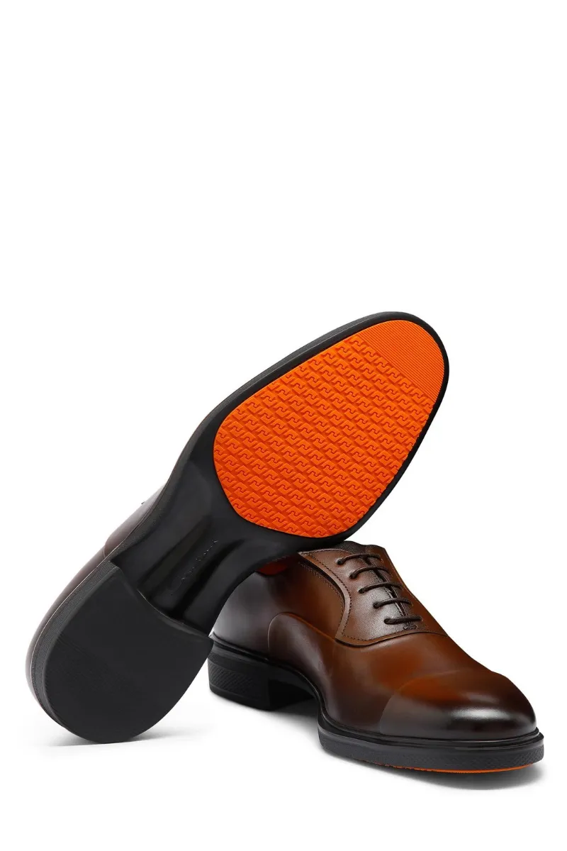 Easy Lace-Up Shoe agile design