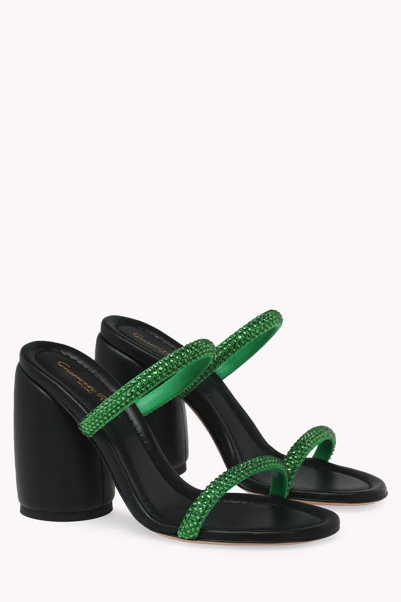 Eline Heels cultural symbol