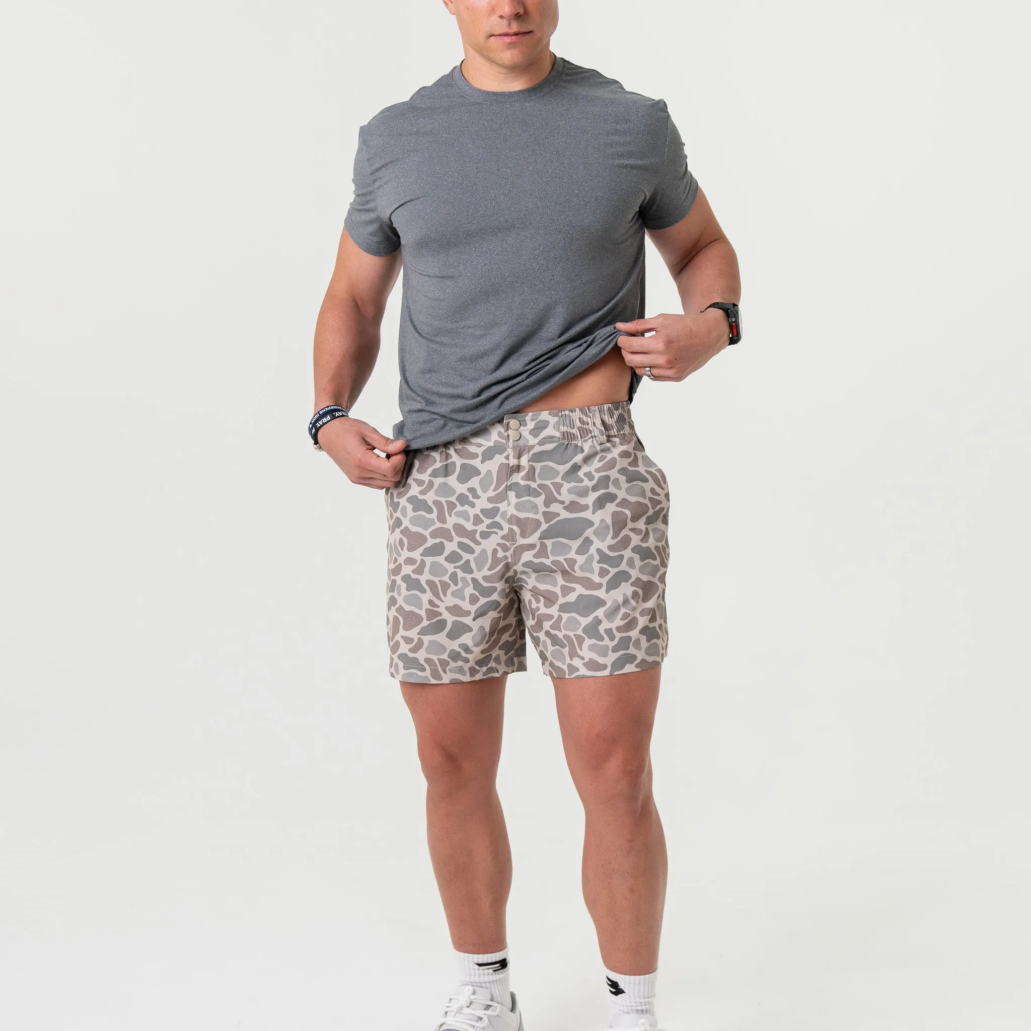 Everyday Short - Classic Deer Camo - Grey Pocket multi scene