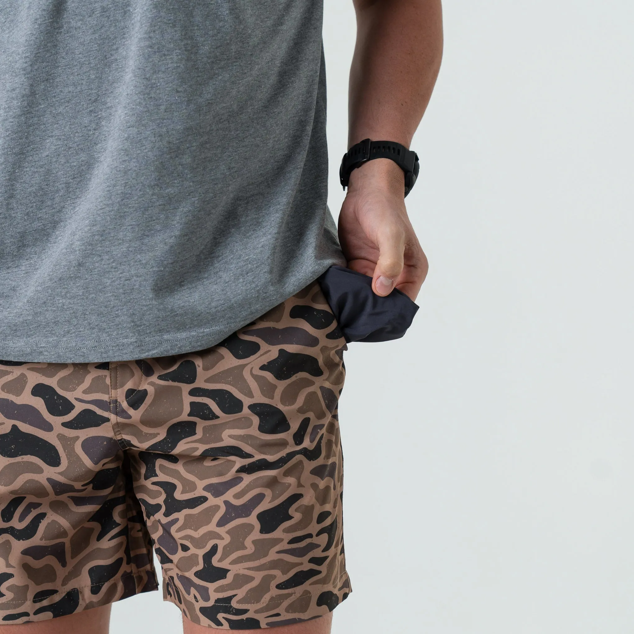 Everyday Short - Gauge Camo - Black Pocket trendy fashion