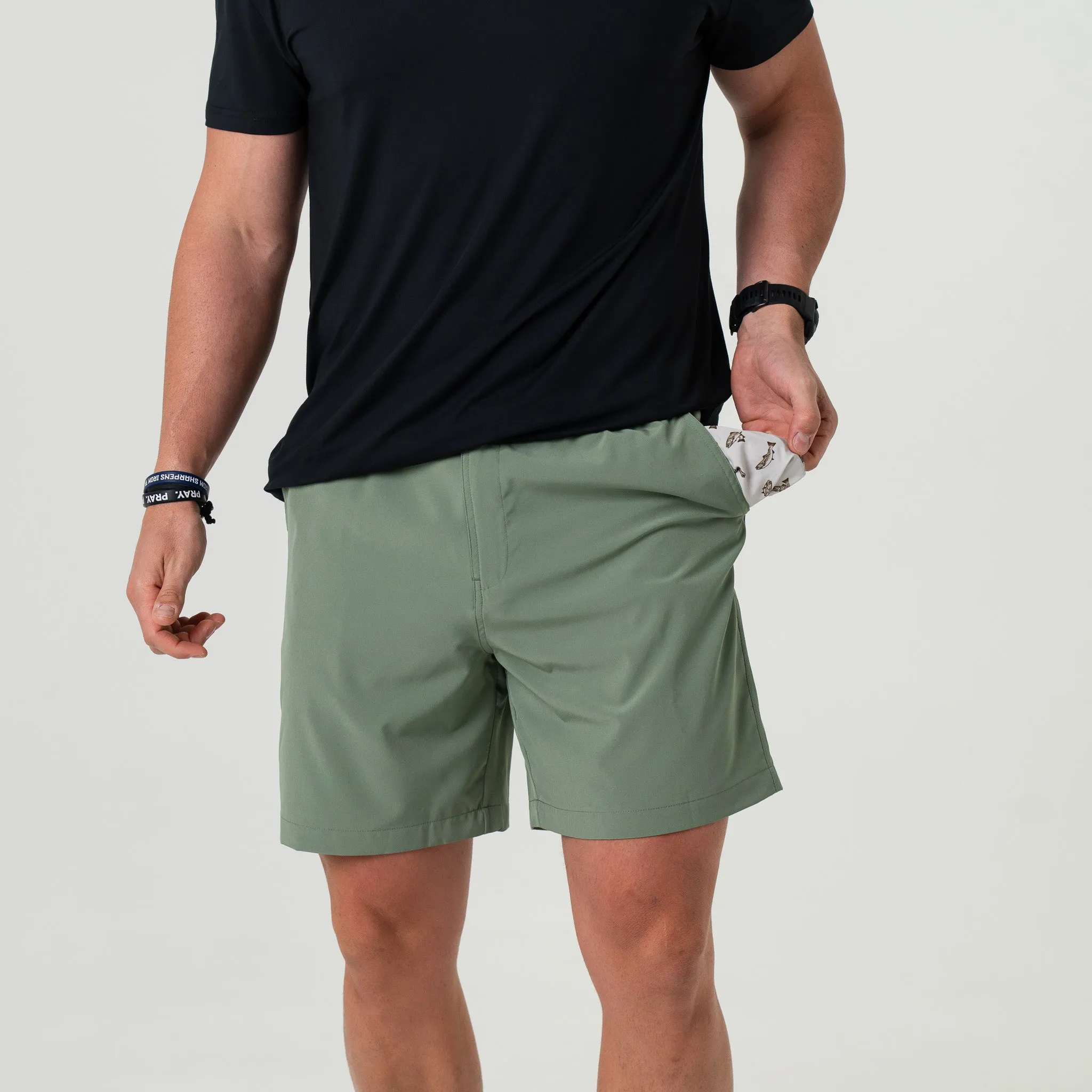 Everyday Short - Light Sage - Fish Toss Pocket elastic pants