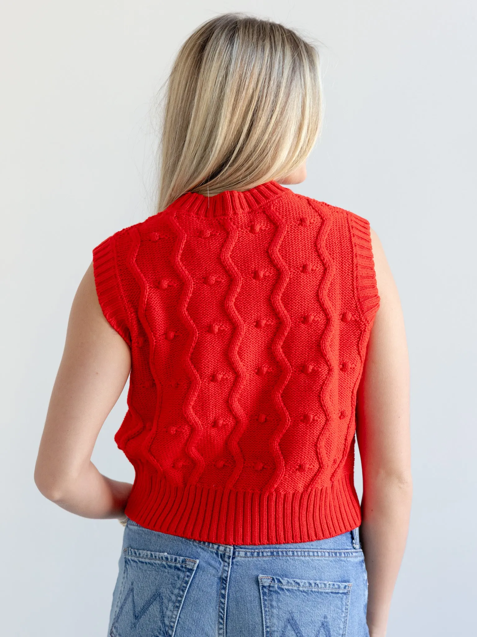 GiGi Bubble Vest in Red Daily Fit