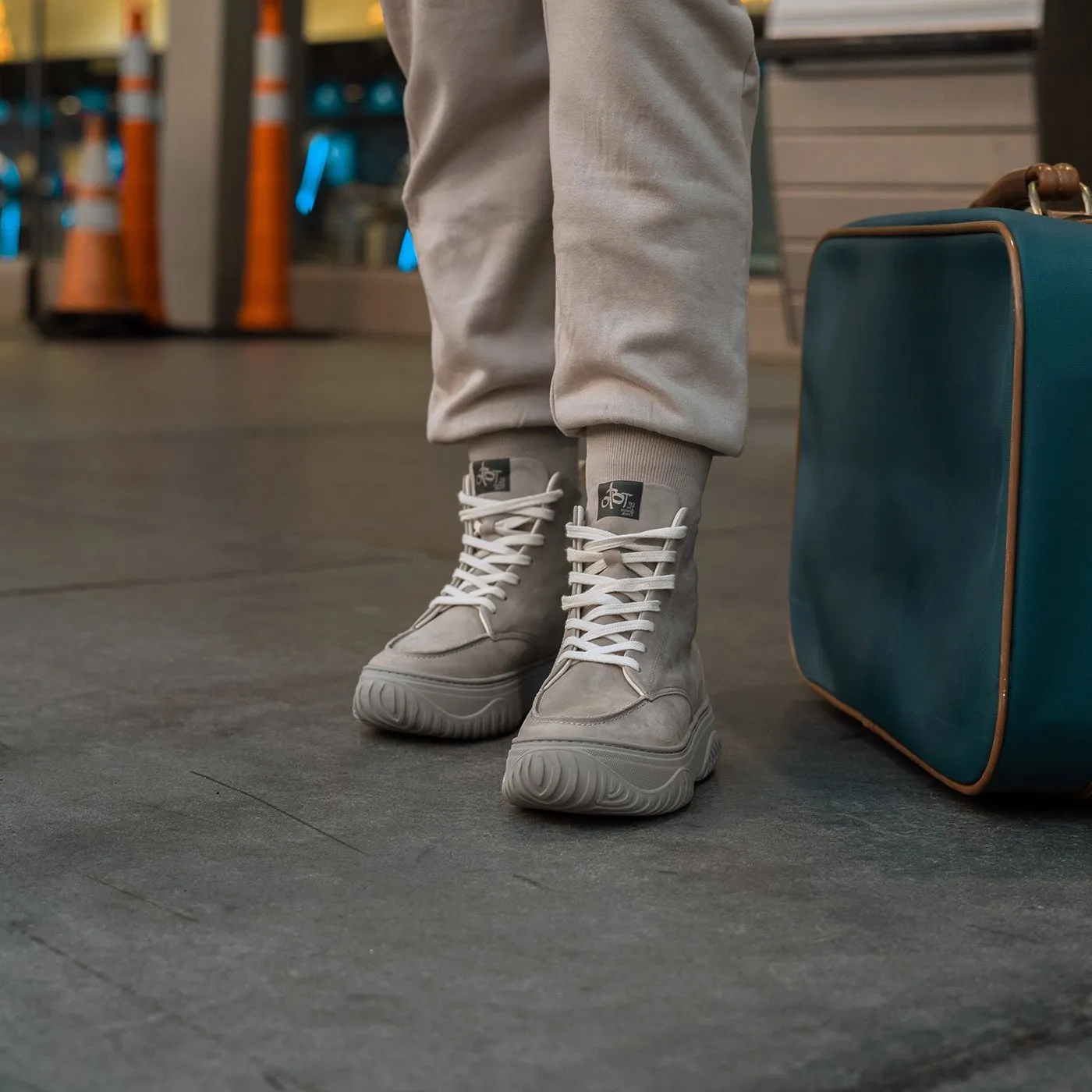 GORP in GREIGE Sneaker Boots minimalist design