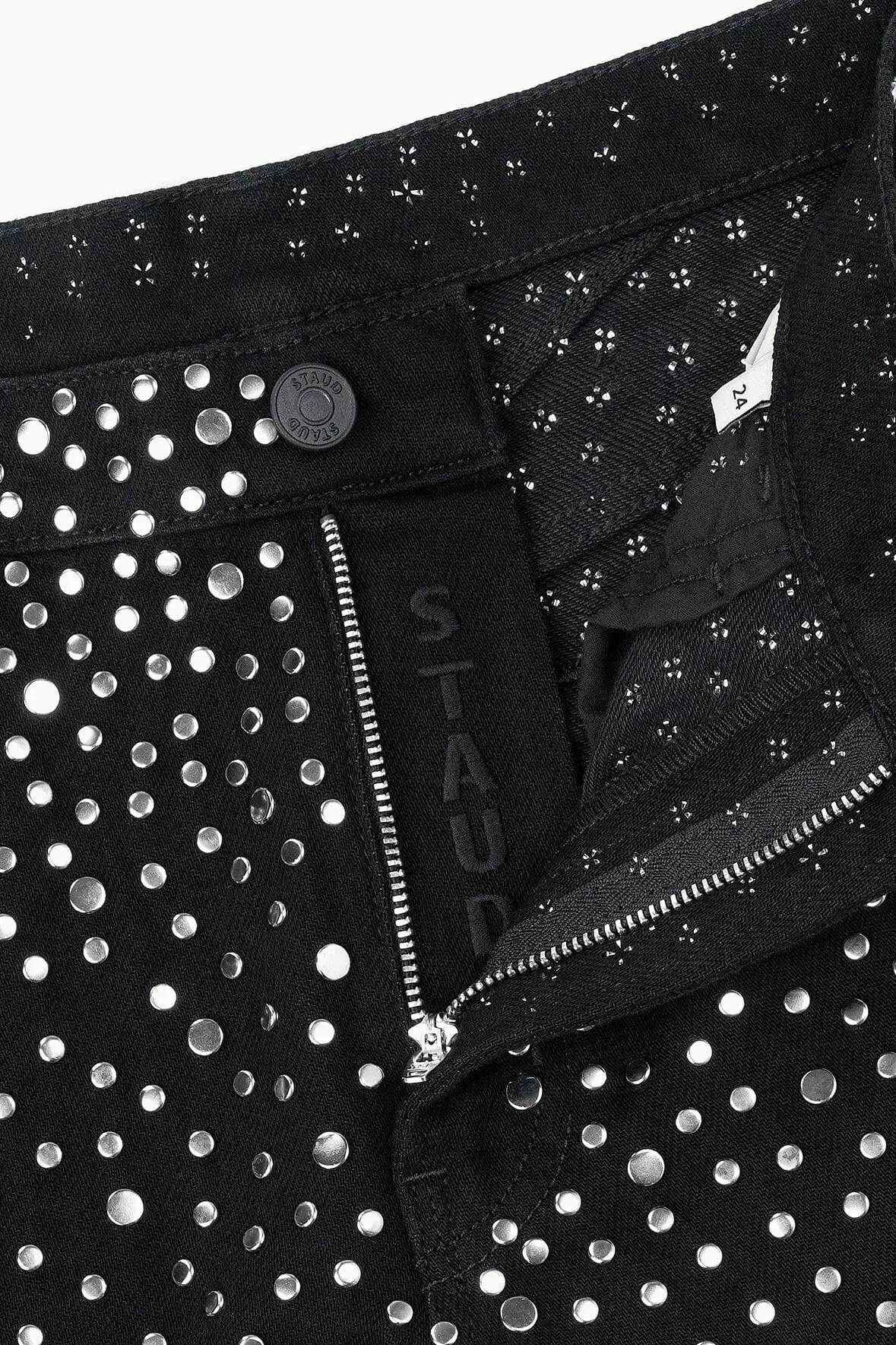 GUS STUDDED RELAXED JEAN | BLACK breathable comfort