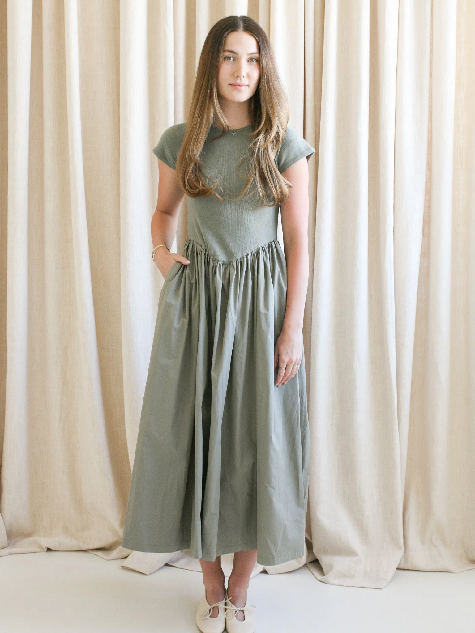 Hannah Poplin Midi Dress casual vibe