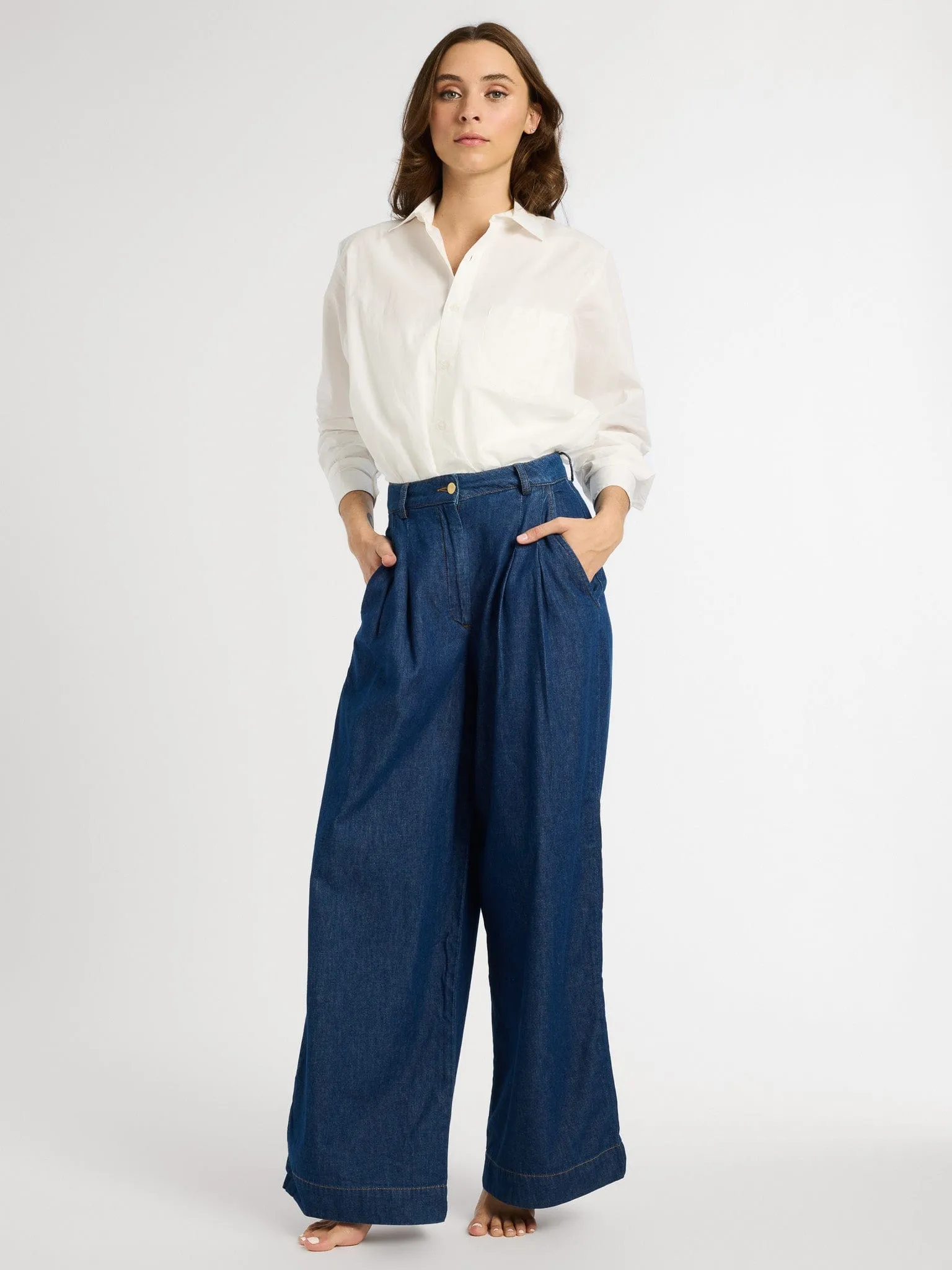 Hepburn Pant in Greenwich casual elegance