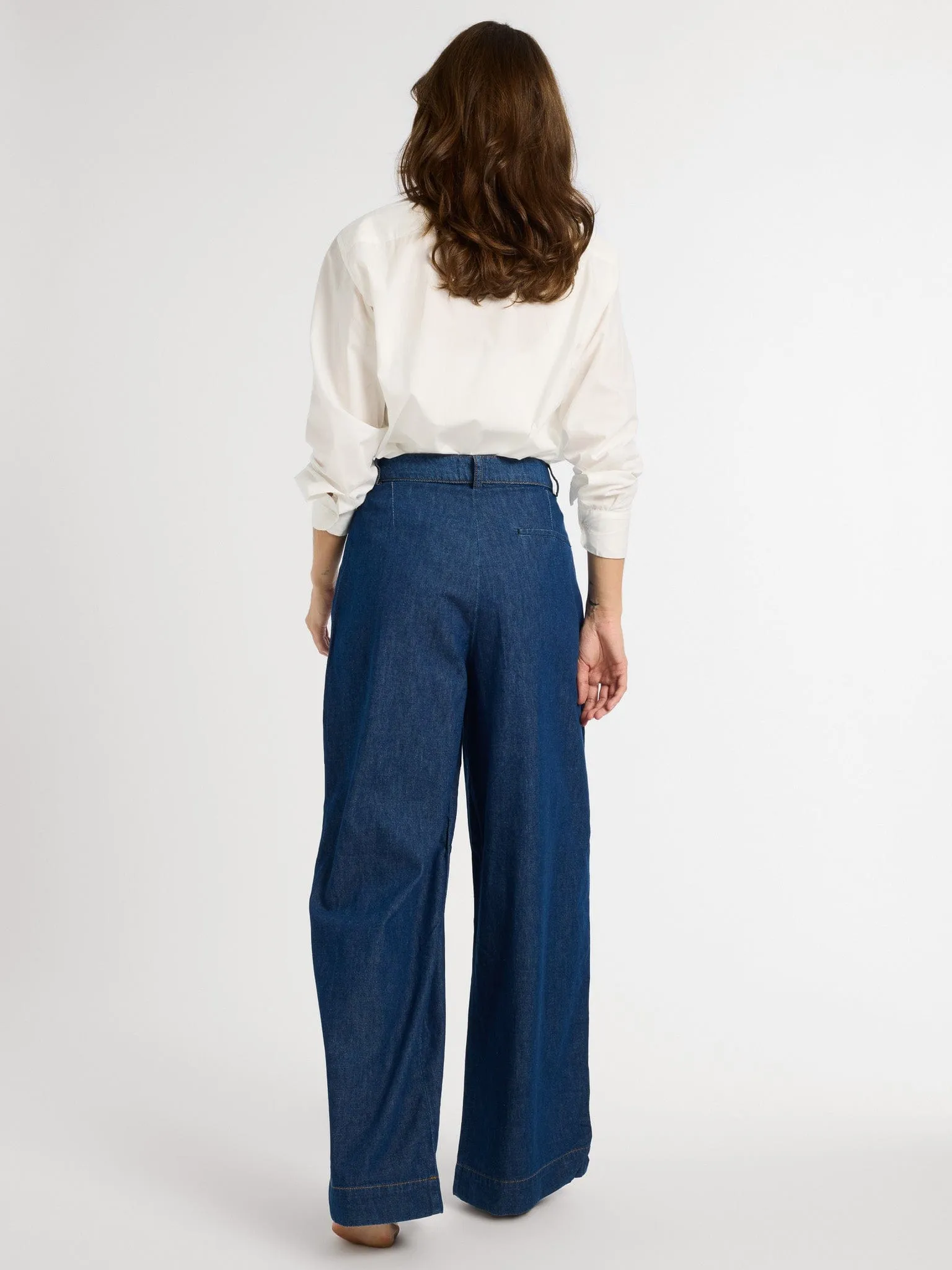 Hepburn Pant in Greenwich street style