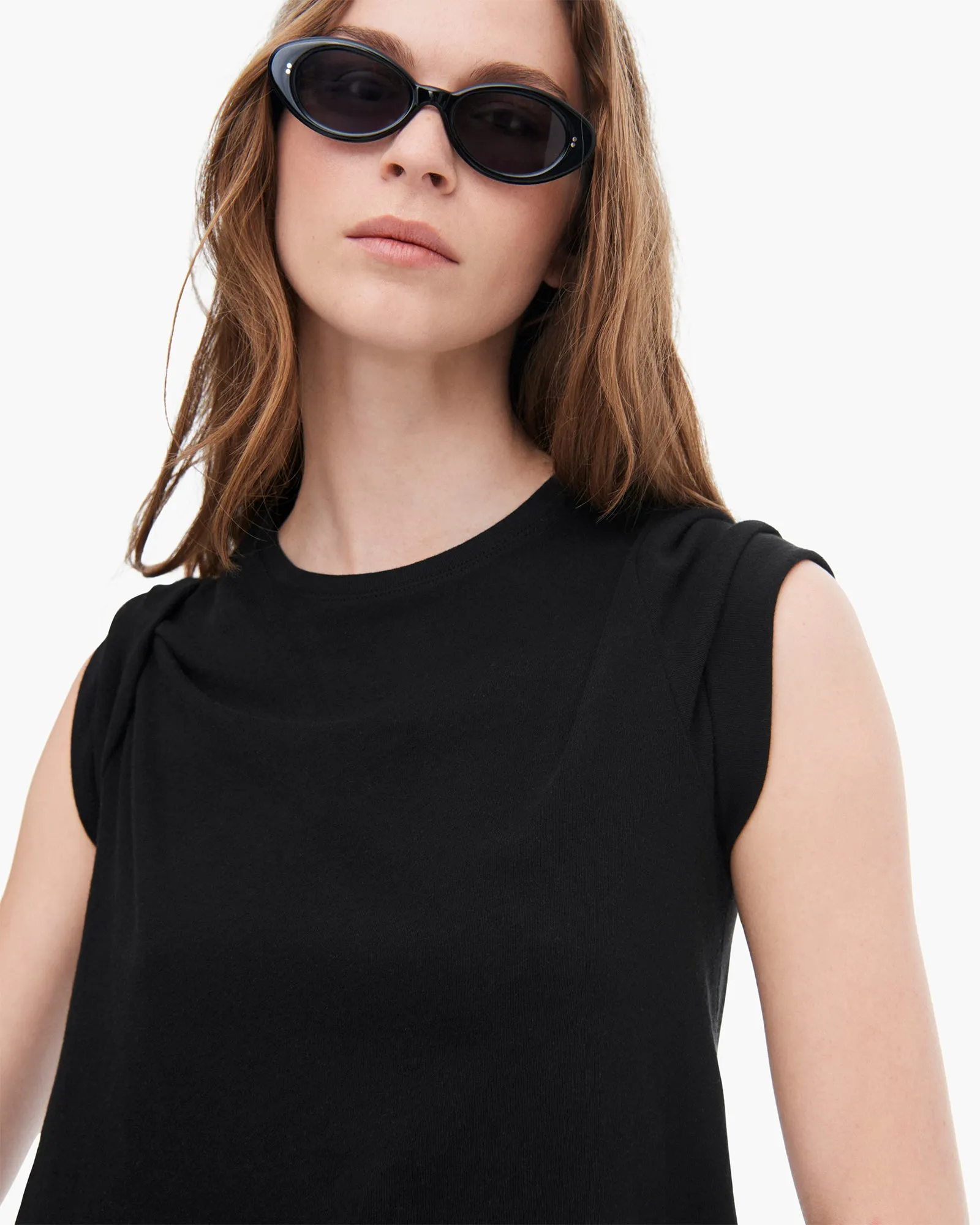 High Torsion Short Sleeve Crew Neck Tee - Black party pick