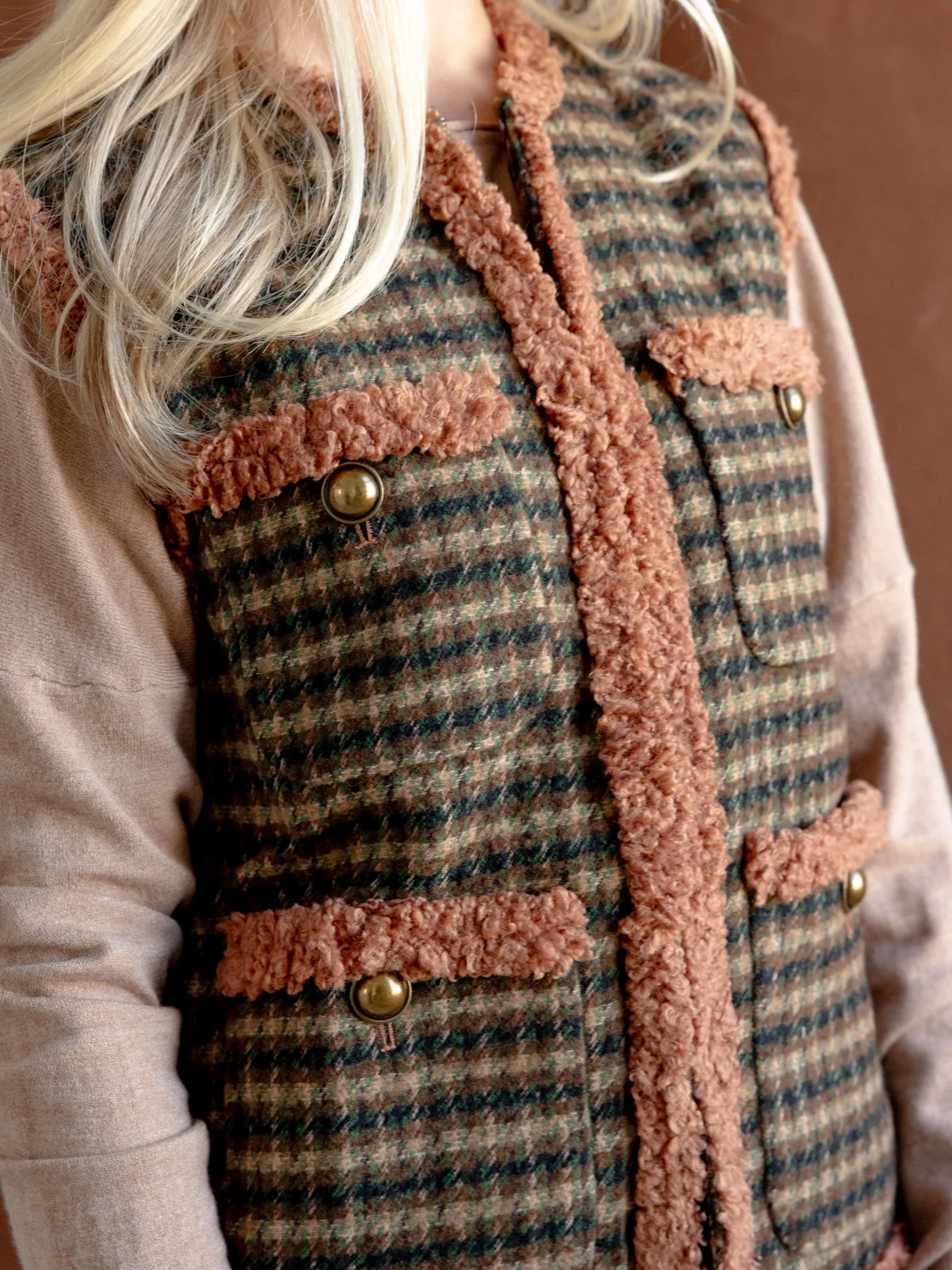 Houndstooth Pocket Vest winter feel