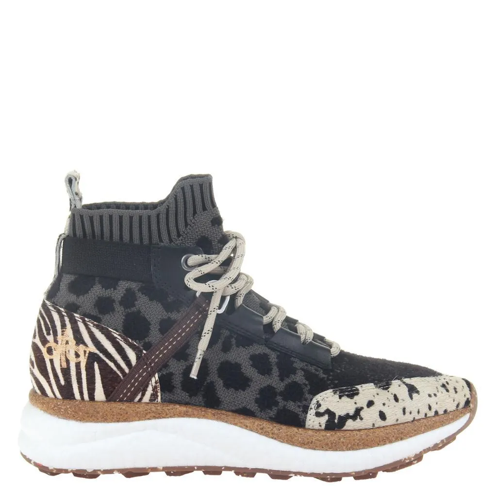 HYBRID in ANIMAL PRINT High Top Sneakers water resistant